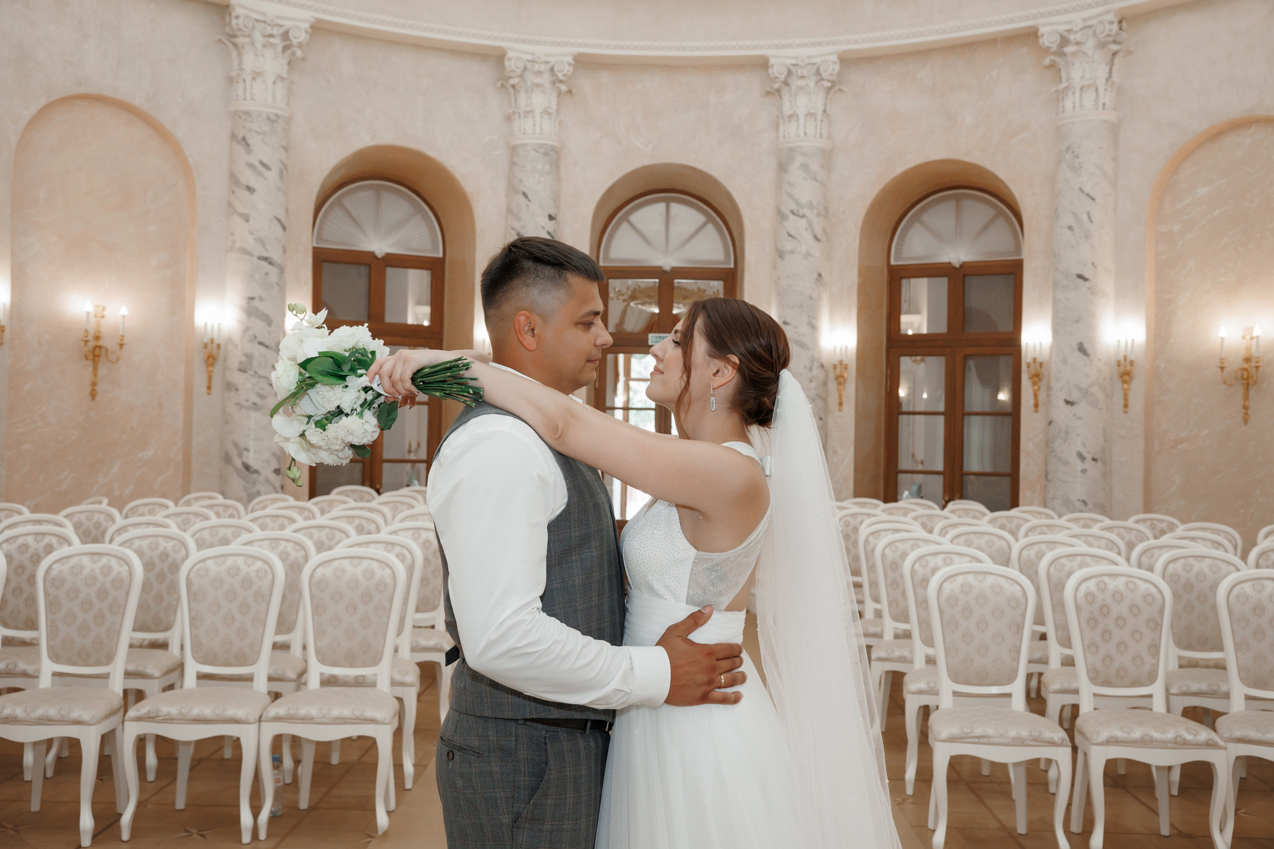 ЗАГС Бутово и Остафьево. Свадебный и репортажный фотограф (Москва, Королев и другие)