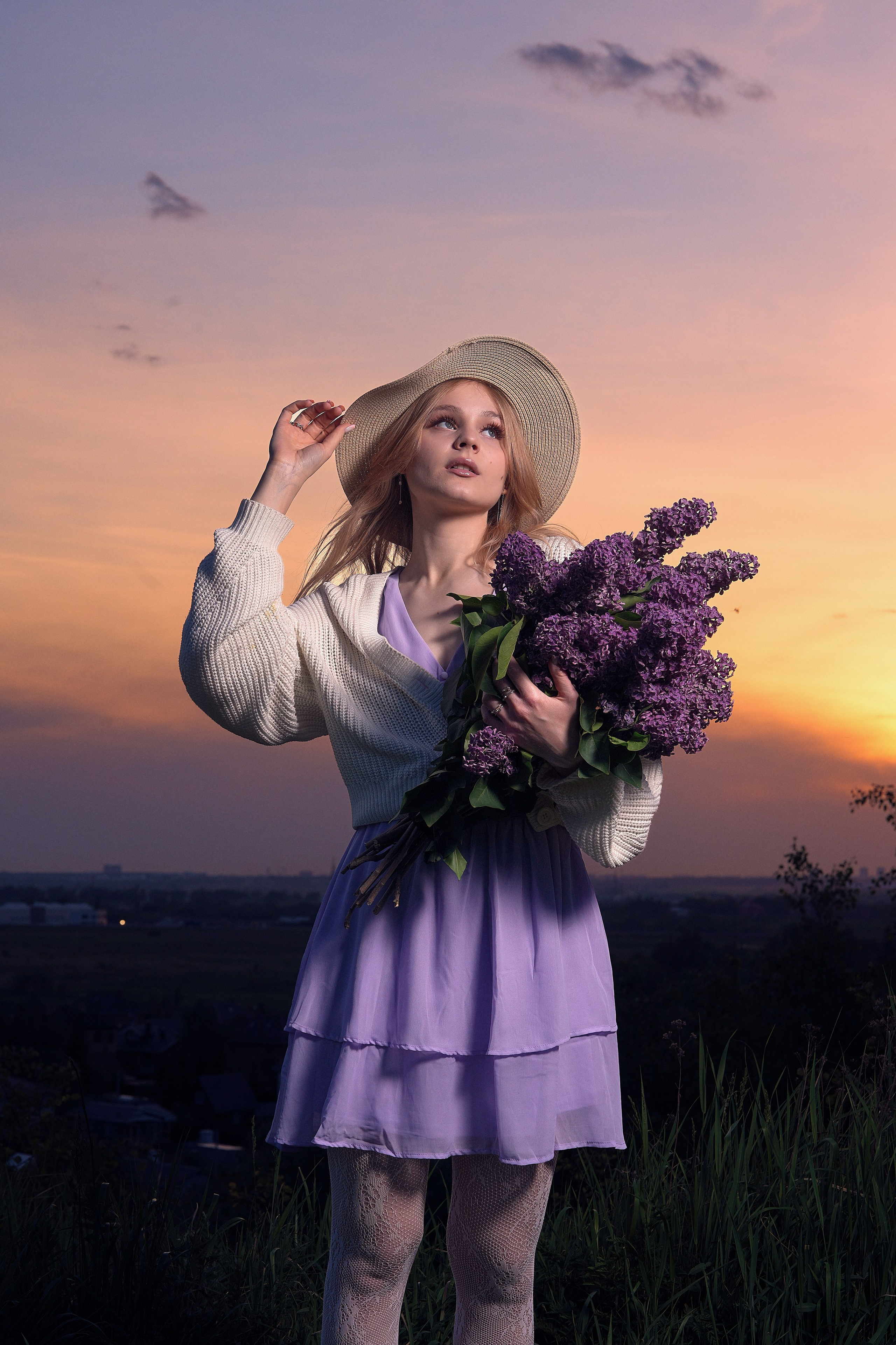Съемка Кати на закате в поле. Фотограф Светлана Боровикова в Домодедове