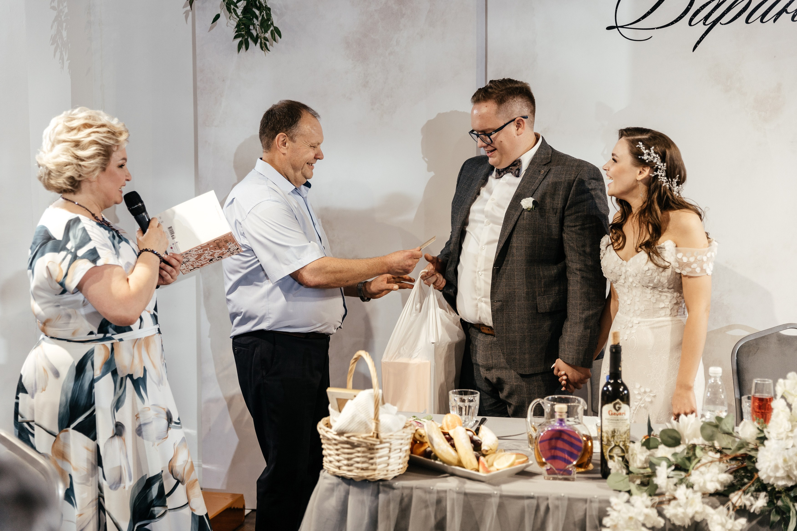 Свадебный фотограф Уфа — Руслан ГабдлисламовЖивые эмоции, красивые кадры, воспоминания на всю жизнь.Работаю по всей Республике Башкортоста. Свадебный фотограф Уфа Руслан Габдлисламов