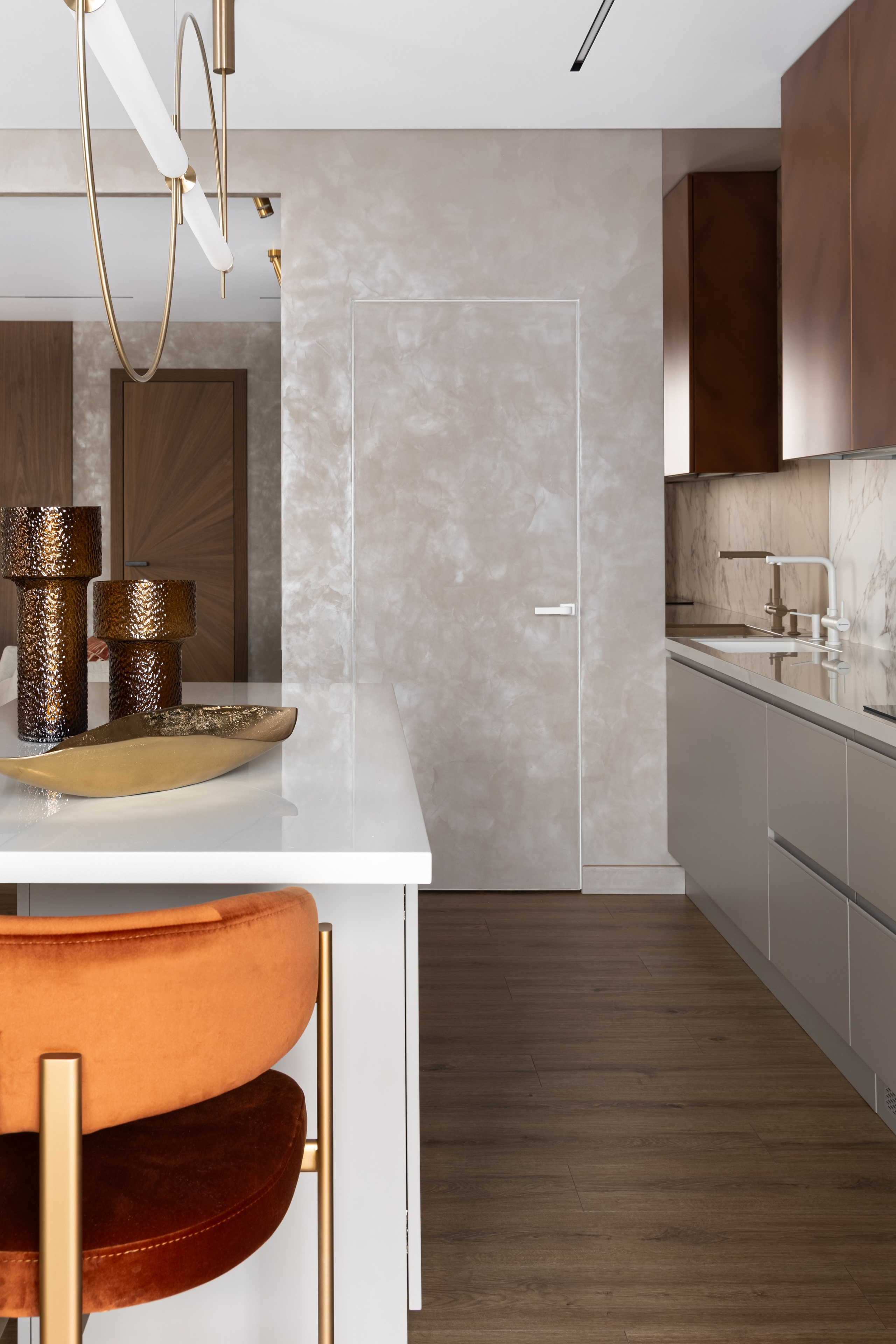 Кухня и кухонный остров, Сити-квартал, СМ.Сити