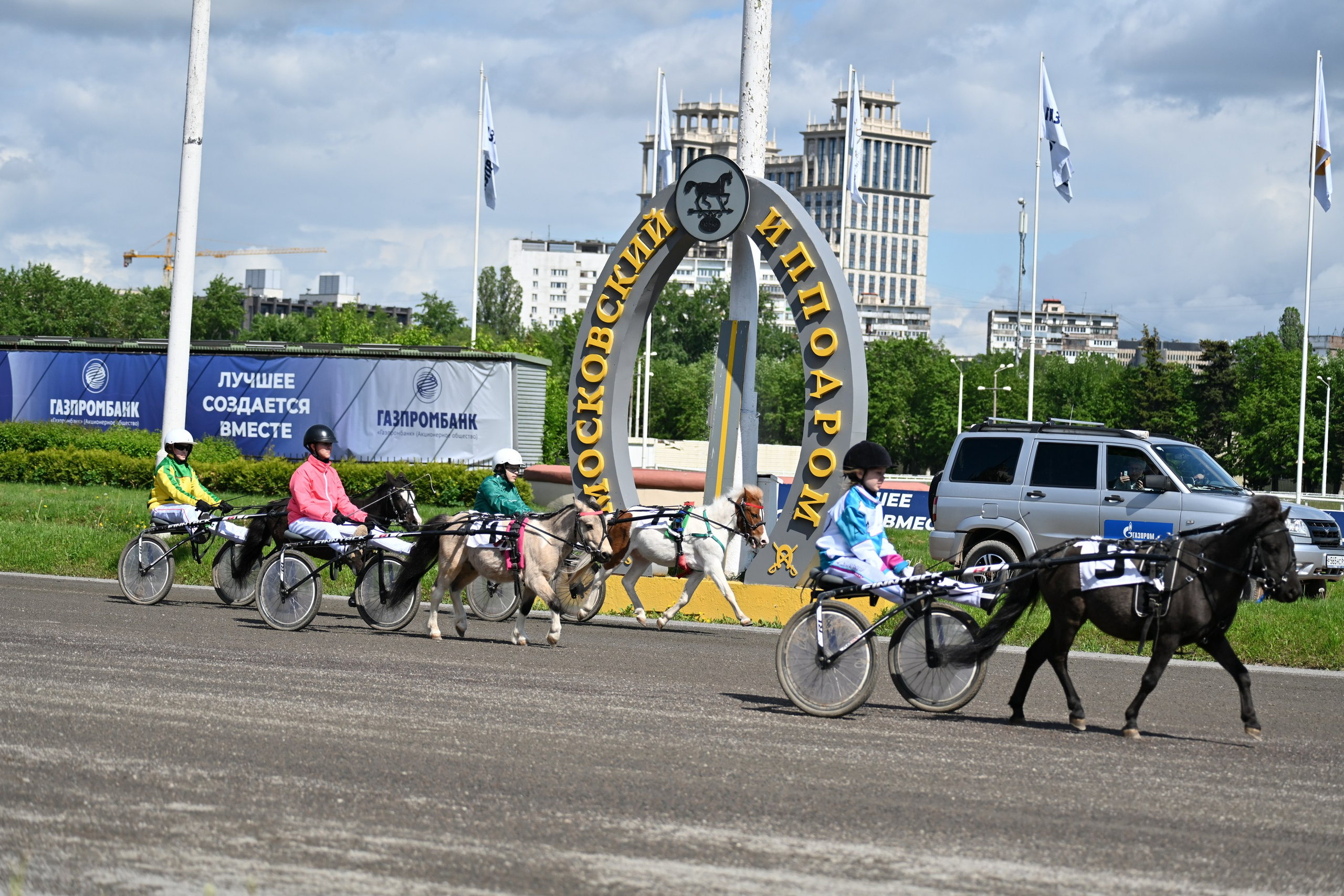 Ипподром (Москва). Fotolux