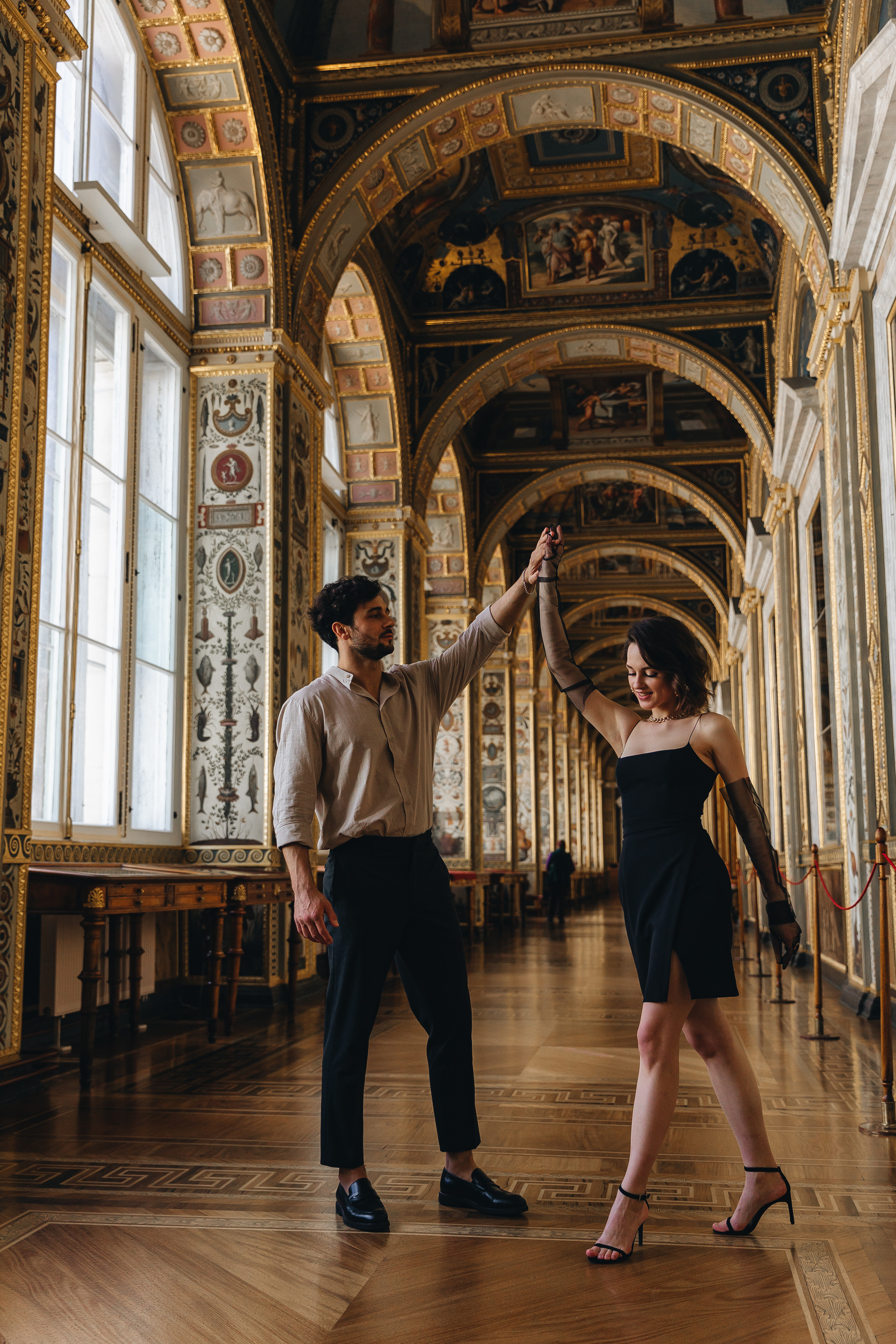 Лав стори в Эрмитаже. Свадьба. Свадебный фотограф. Свадебный фотограф и видеограф — Сергей и Дарья