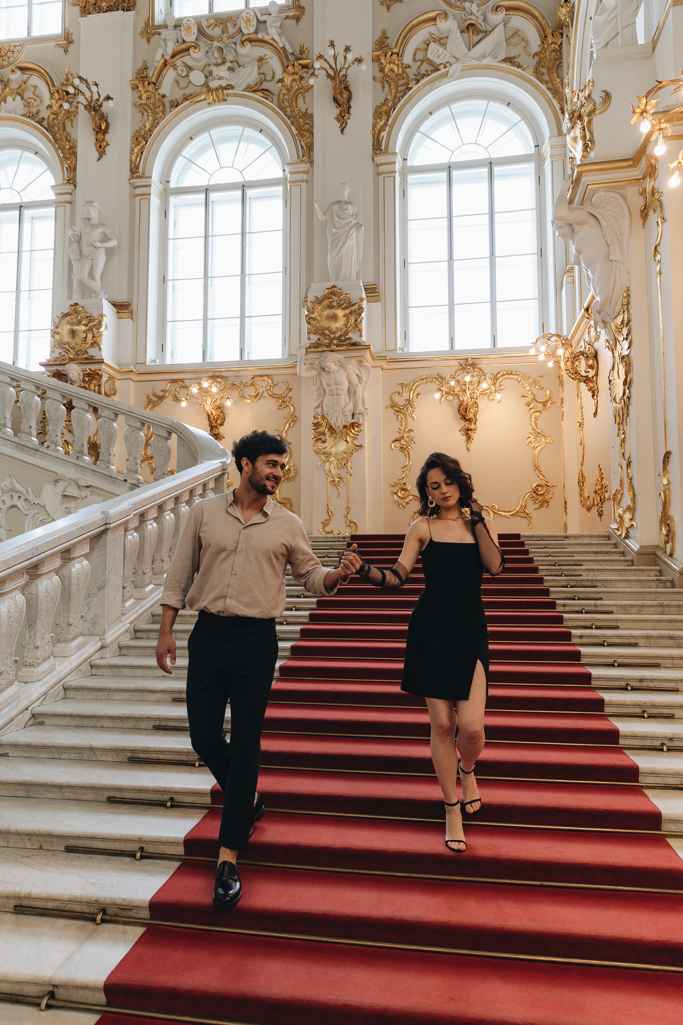 Лав стори в Эрмитаже. Свадьба. Свадебный фотограф. Свадебный фотограф и видеограф — Сергей и Дарья