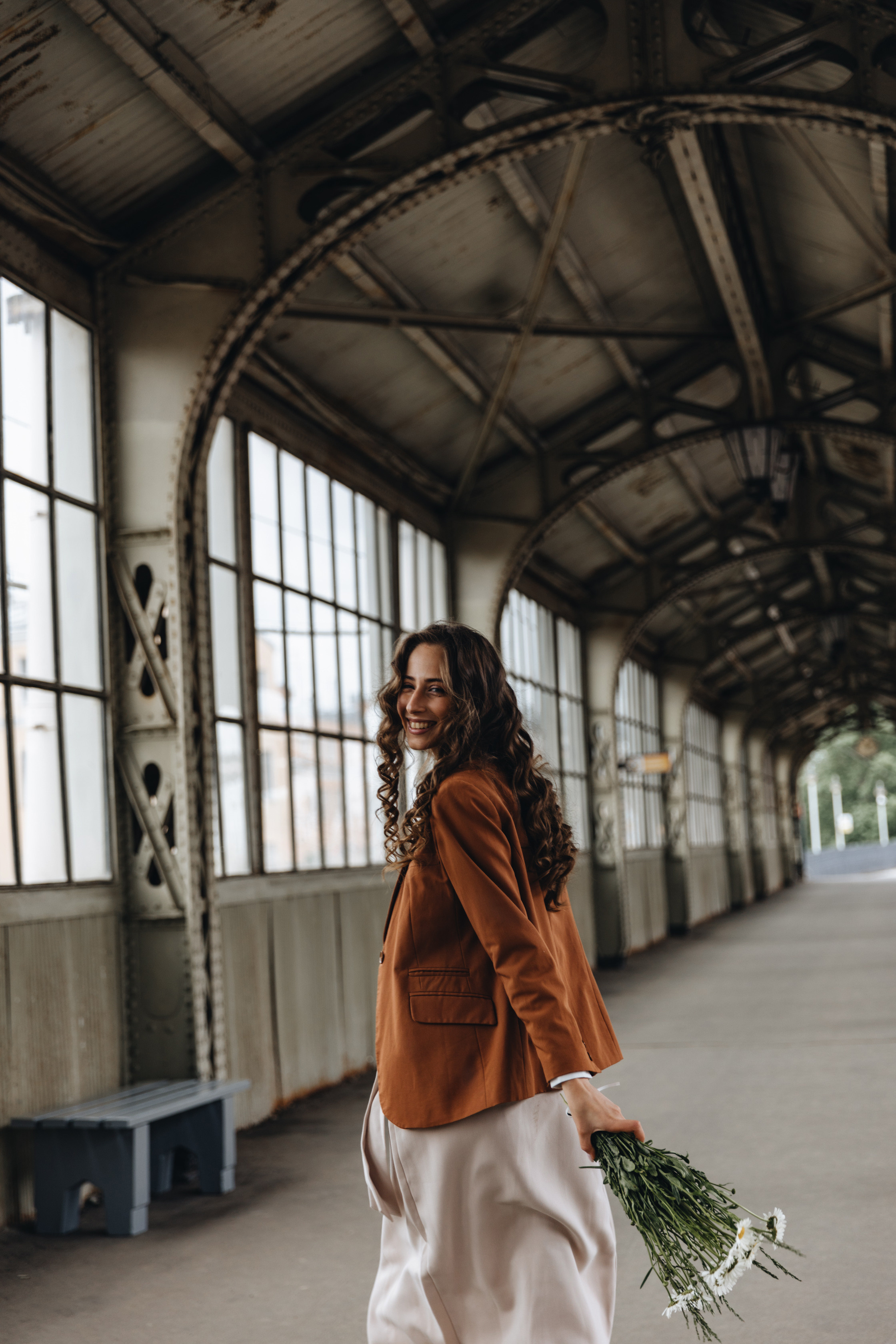 Лавстори на Витебском вокзале. Свадебный фотограф и видеограф — Сергей и Дарья