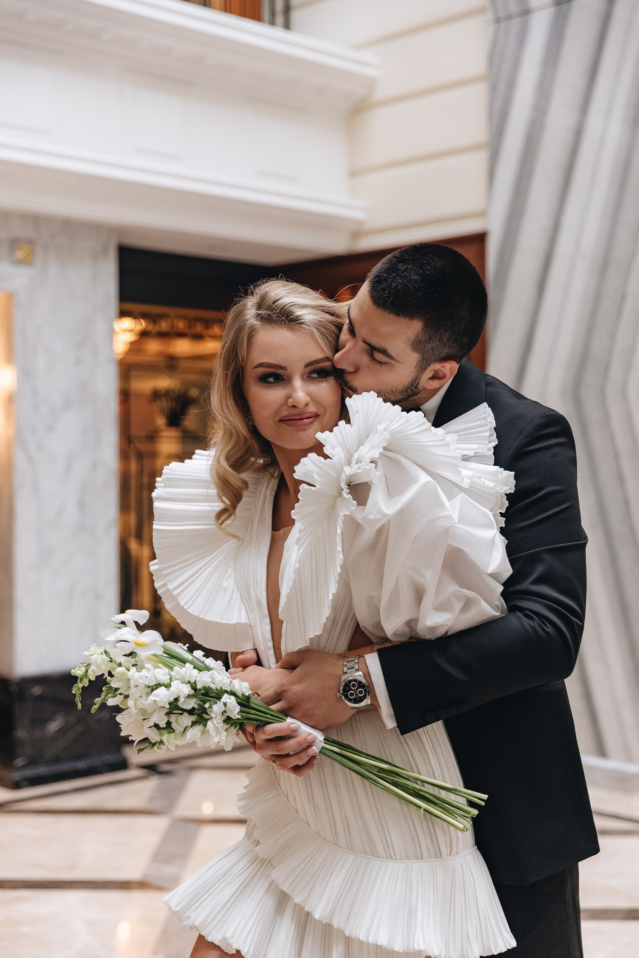 Свадебная фотосессия в отеле Tsar Palace. Свадебный фотограф и видеограф — Сергей и Дарья