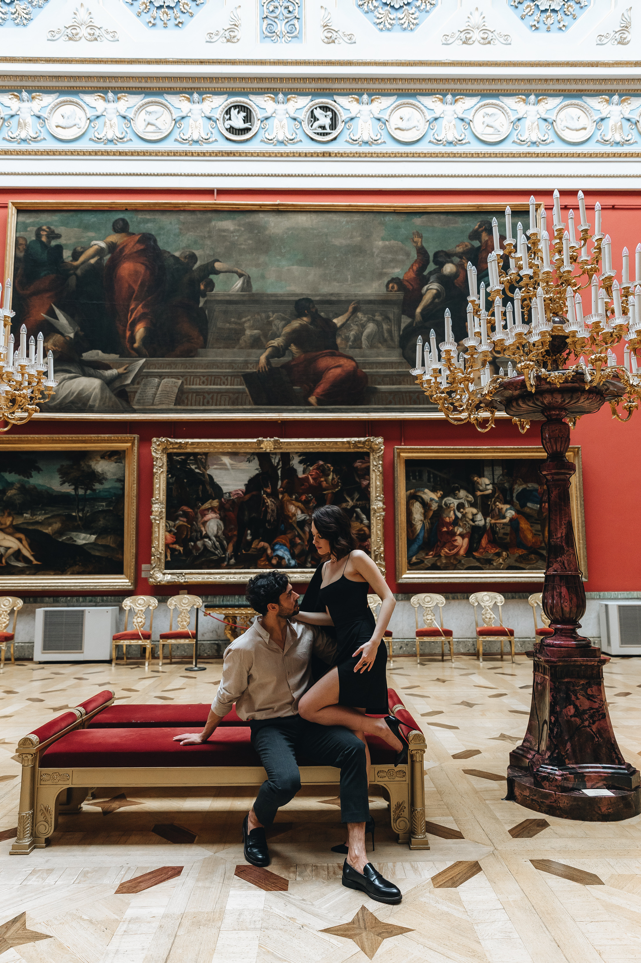 Лав стори в Эрмитаже. Свадьба. Свадебный фотограф. Свадебный фотограф и видеограф — Сергей и Дарья