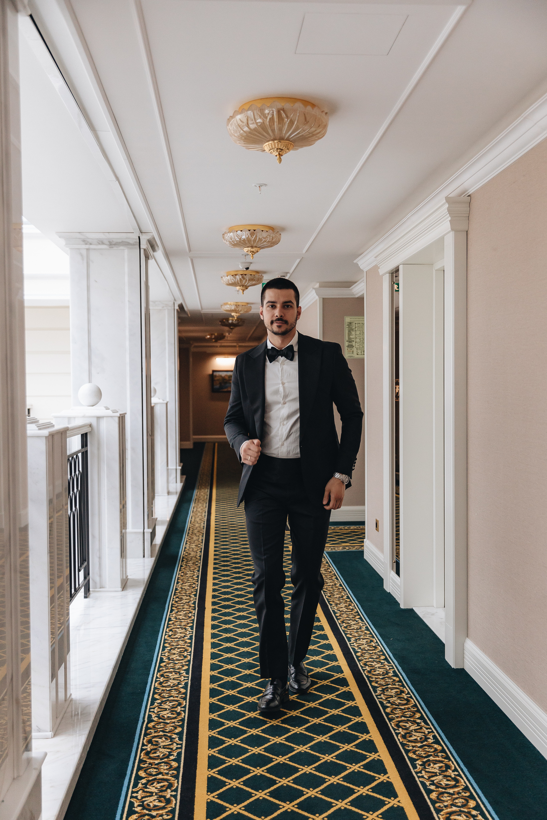 Свадебная фотосессия в отеле Tsar Palace. Свадебный фотограф и видеограф — Сергей и Дарья