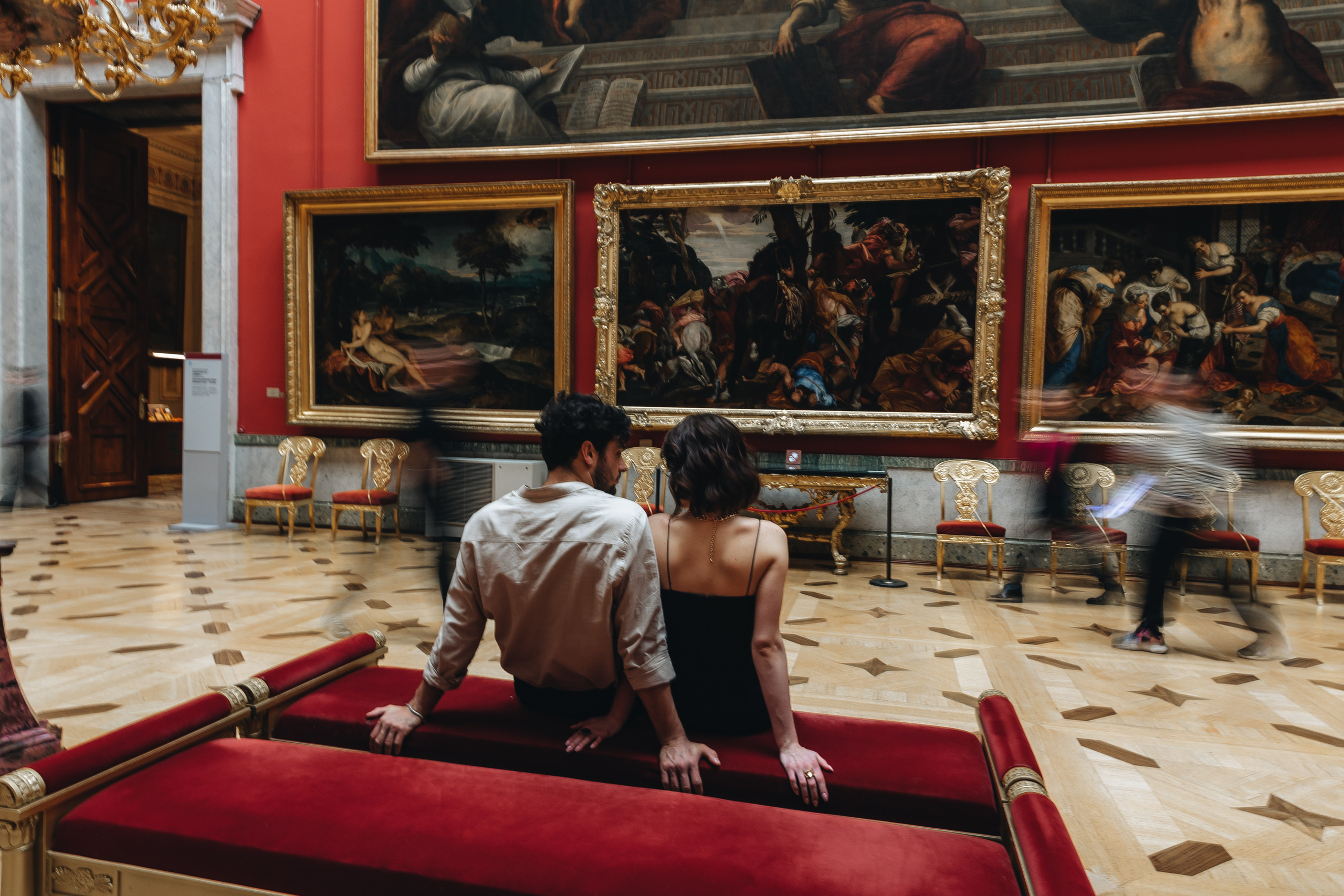 Лав стори в Эрмитаже. Свадьба. Свадебный фотограф. Свадебный фотограф и видеограф — Сергей и Дарья