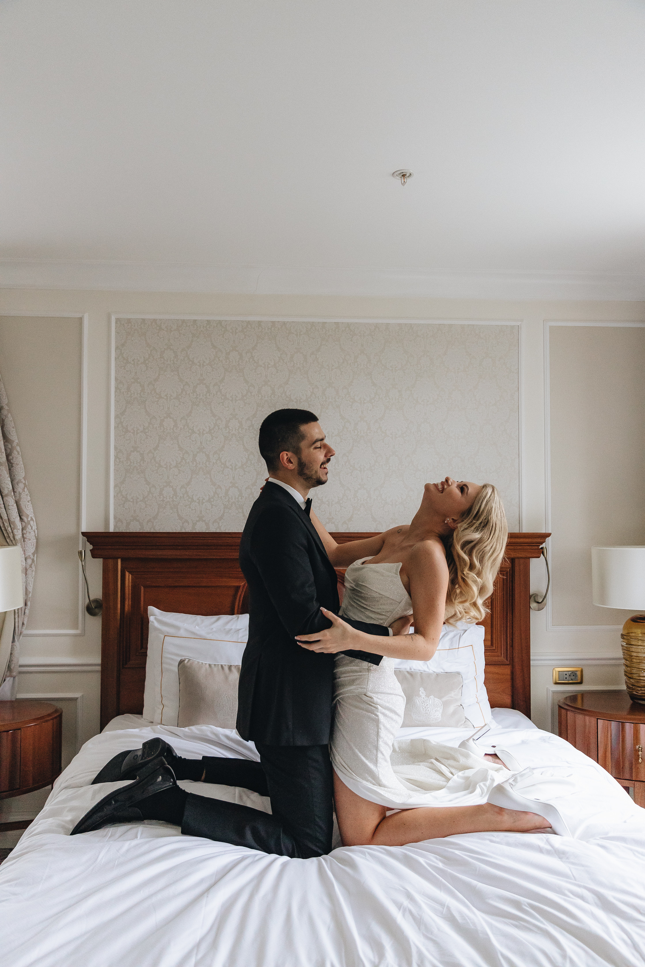 Свадебная фотосессия в отеле Tsar Palace. Свадебный фотограф и видеограф — Сергей и Дарья