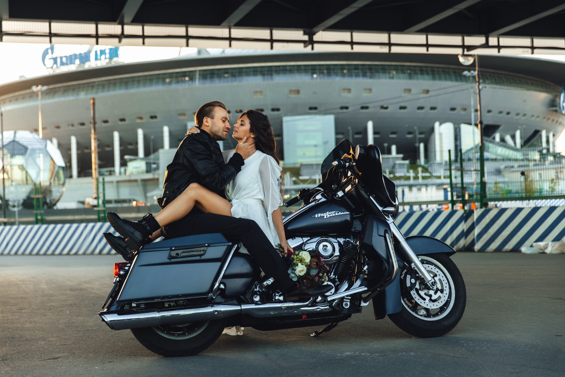 Верхом на Харлее. Свадебный фотограф и видеограф — Сергей и Дарья