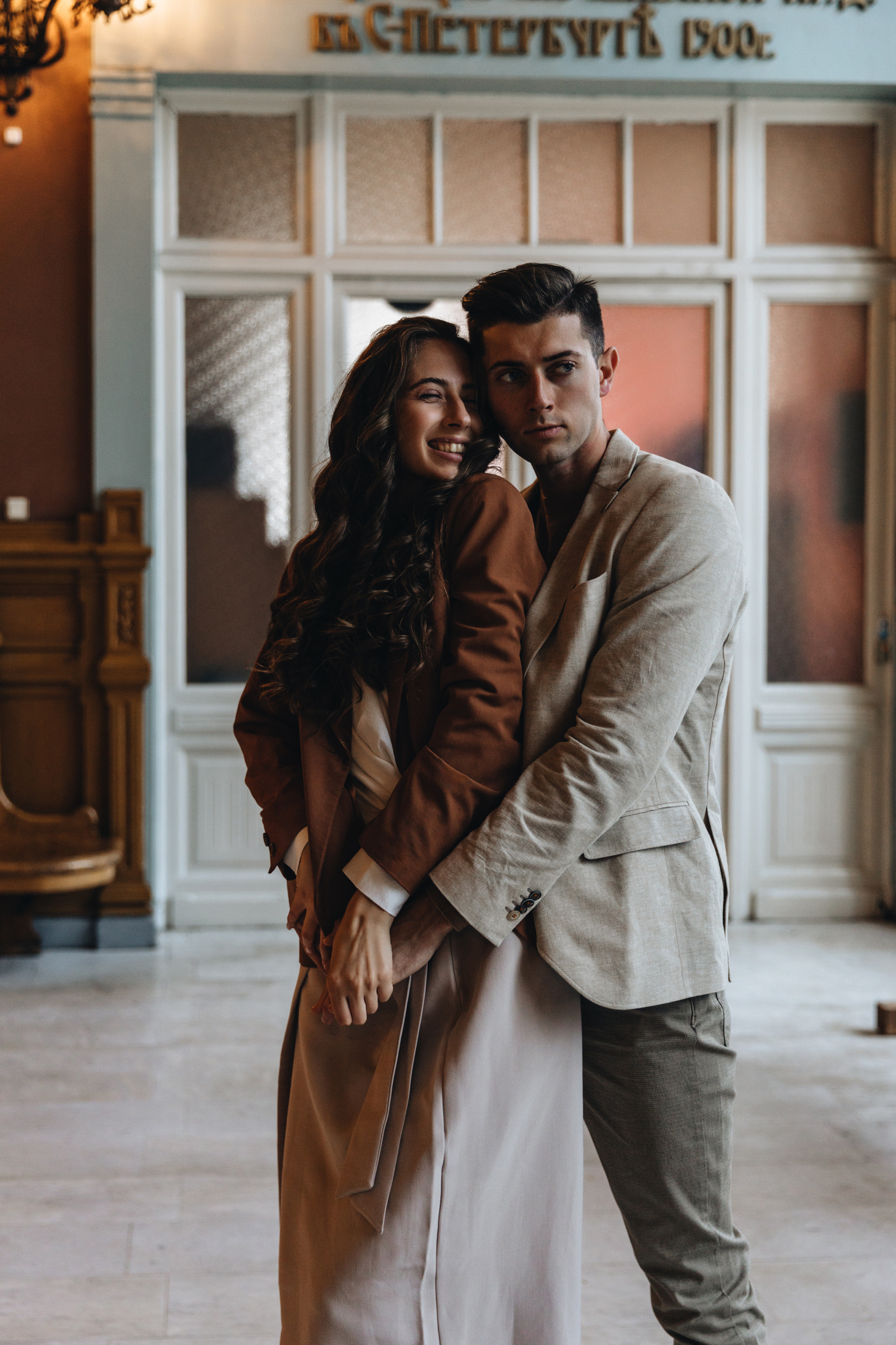 Лавстори на Витебском вокзале. Свадебный фотограф и видеограф — Сергей и Дарья