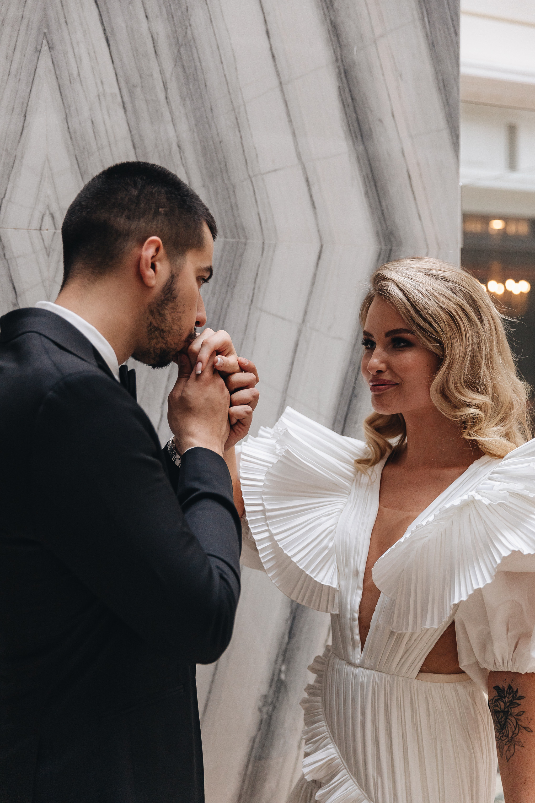 Свадебная фотосессия в отеле Tsar Palace. Свадебный фотограф и видеограф — Сергей и Дарья