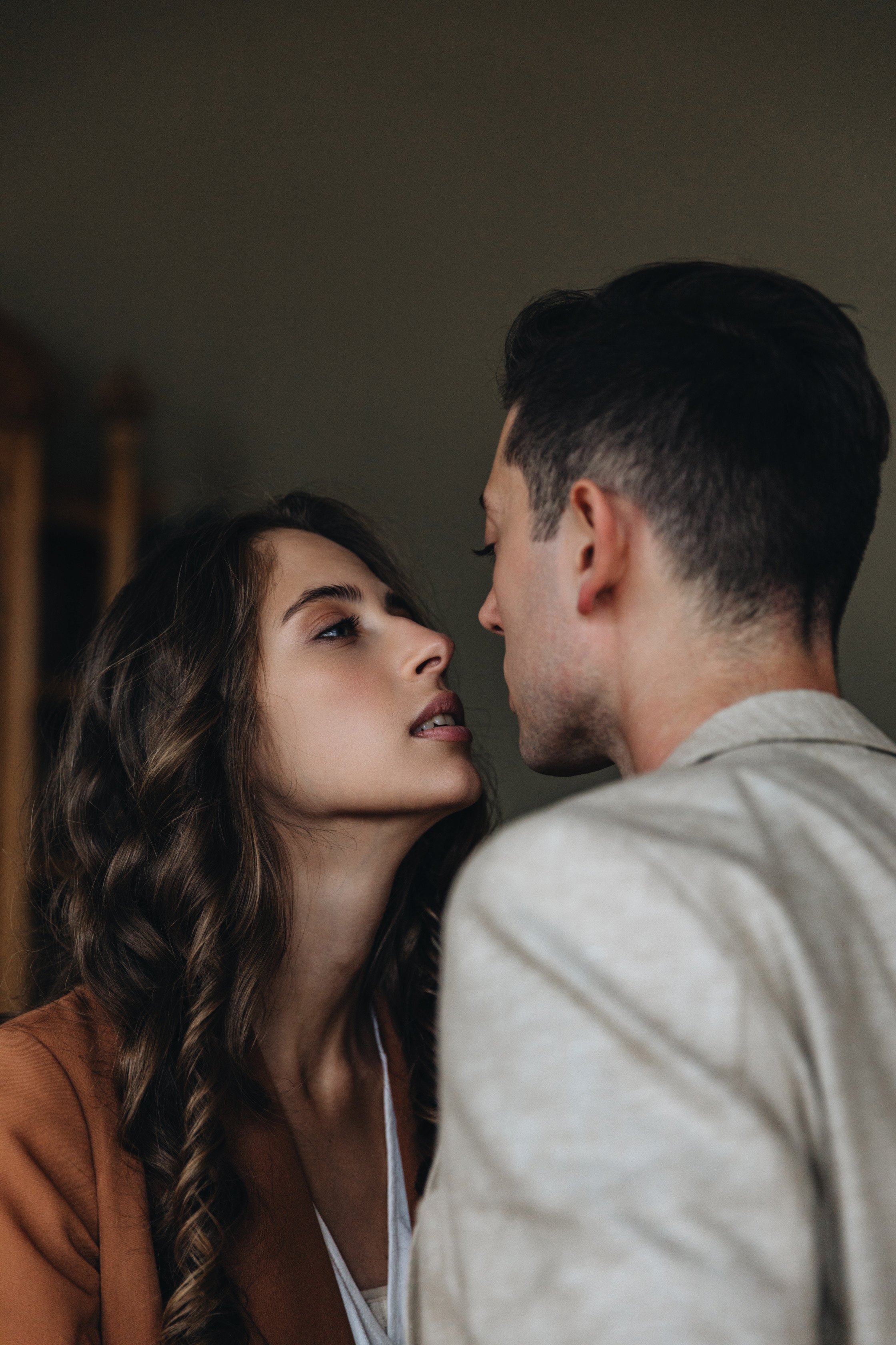 Лавстори на Витебском вокзале. Свадебный фотограф и видеограф — Сергей и Дарья