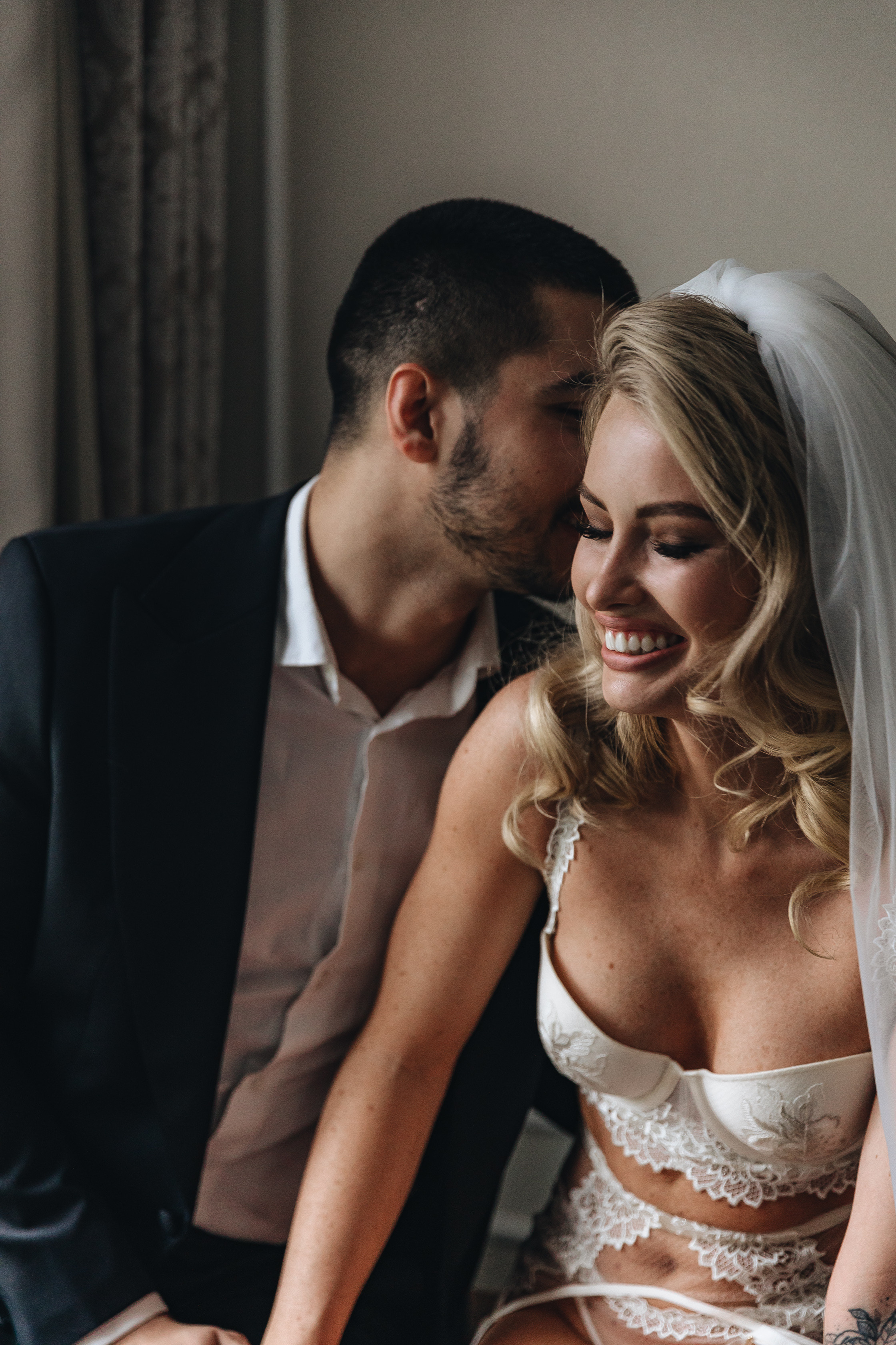 Свадебная фотосессия в отеле Tsar Palace. Свадебный фотограф и видеограф — Сергей и Дарья