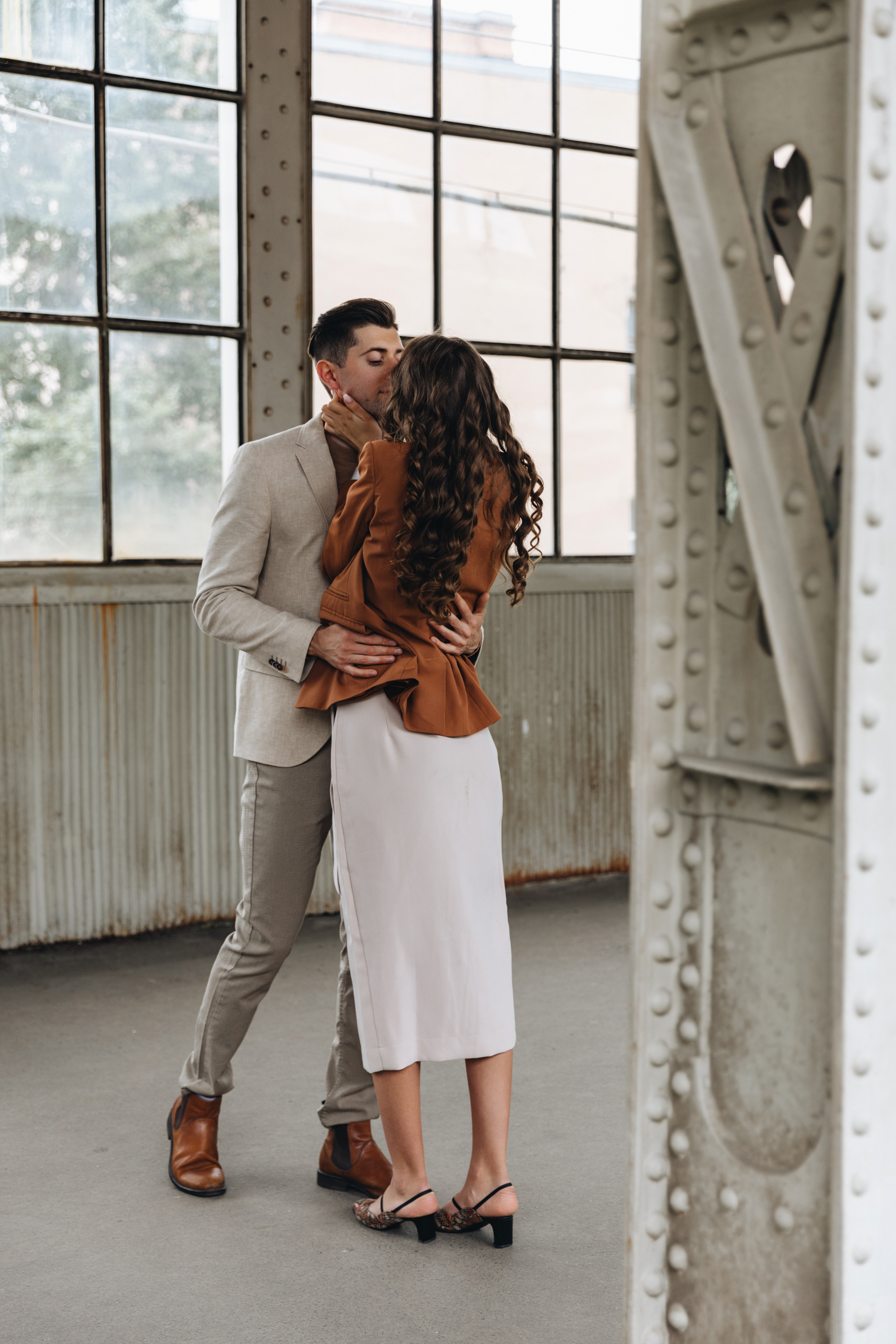 Лавстори на Витебском вокзале. Свадебный фотограф и видеограф — Сергей и Дарья