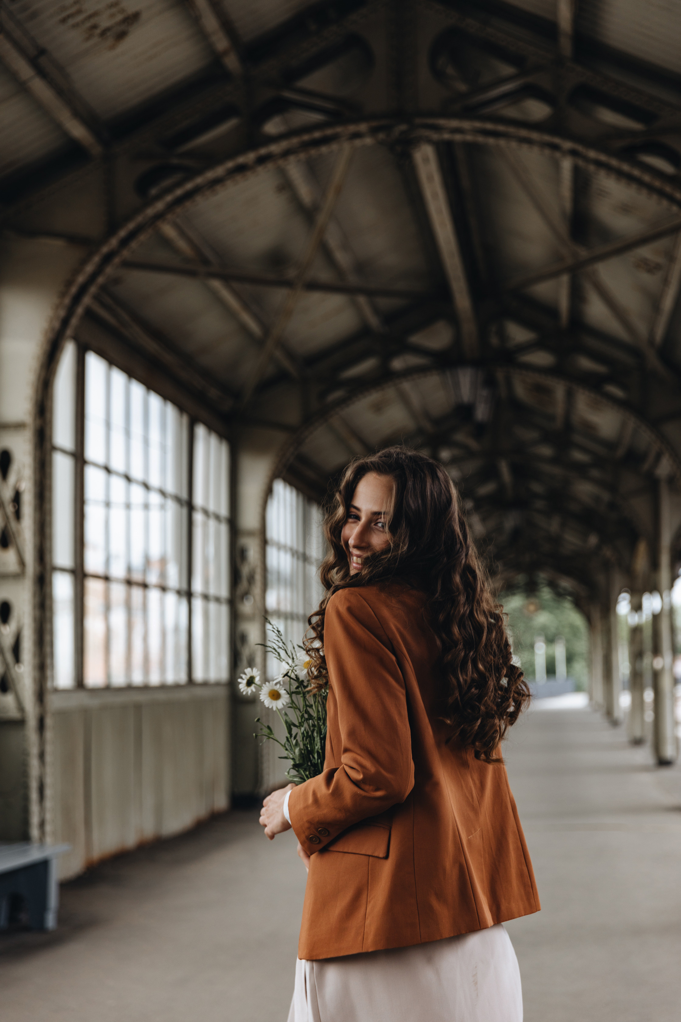 Лавстори на Витебском вокзале. Свадебный фотограф и видеограф — Сергей и Дарья