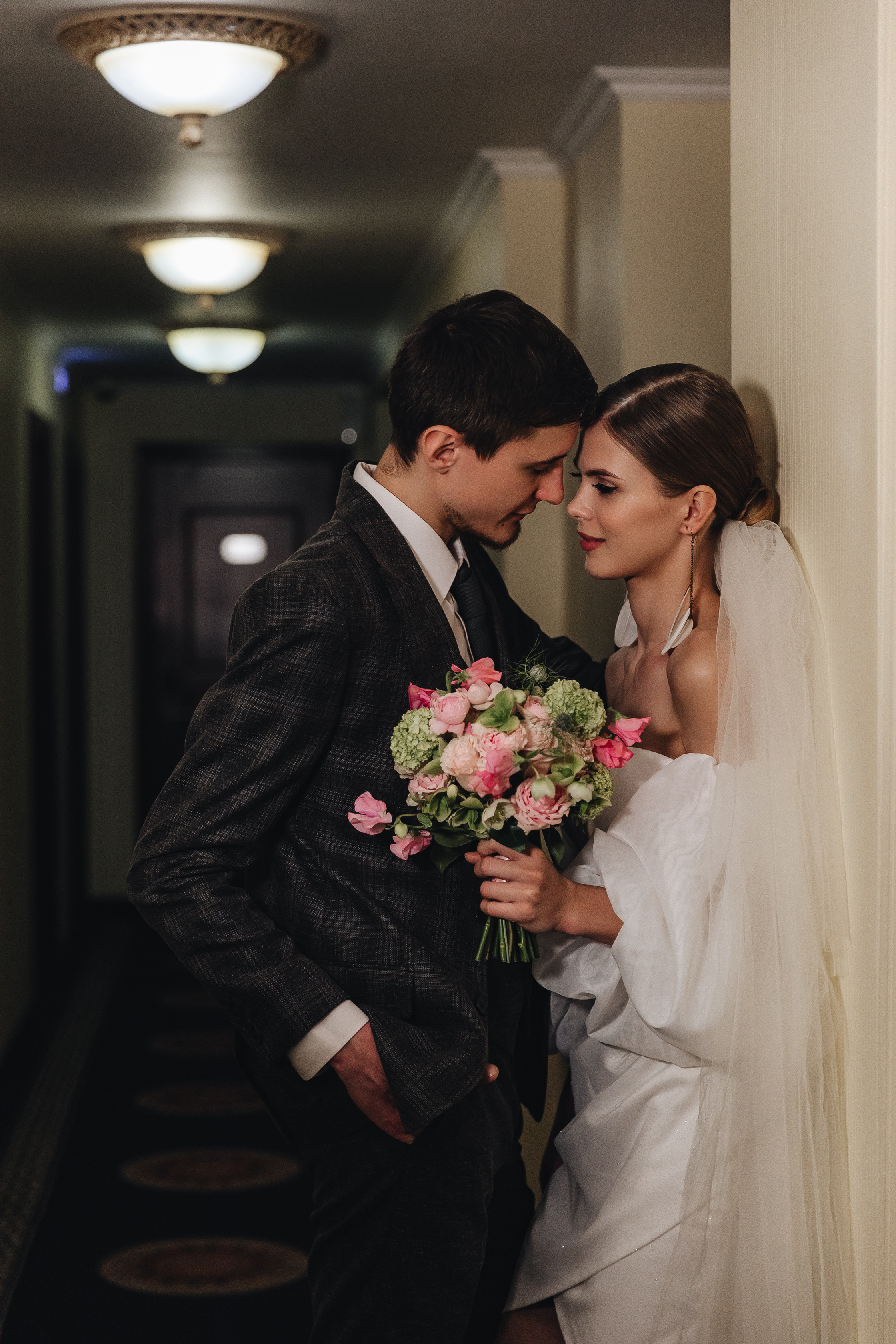 Свадебная фотосессия. Сборы невесты. Утро жениха и невесты. Свадебный фотограф и видеограф — Сергей и Дарья