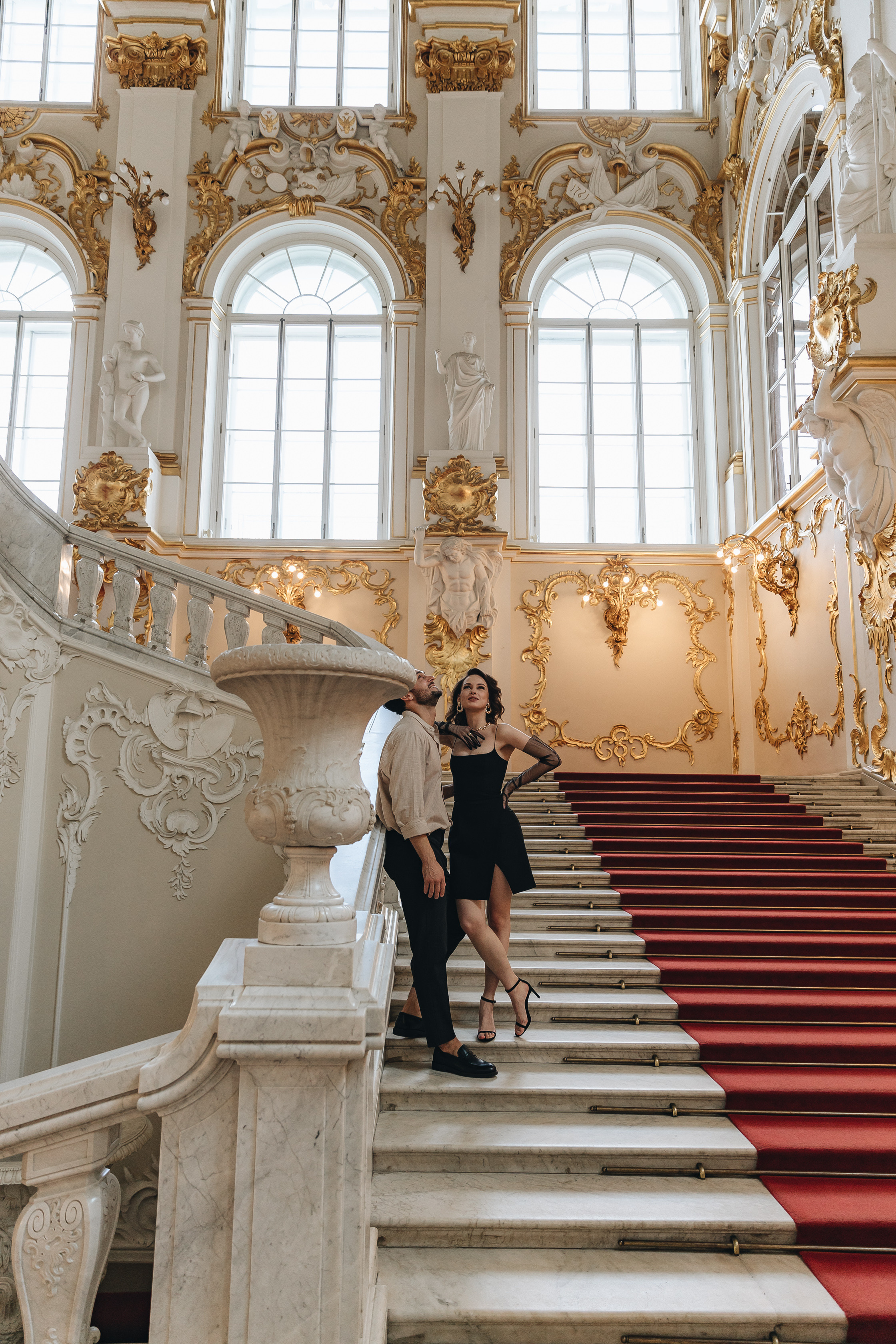 Лав стори в Эрмитаже. Свадьба. Свадебный фотограф. Свадебный фотограф и видеограф — Сергей и Дарья