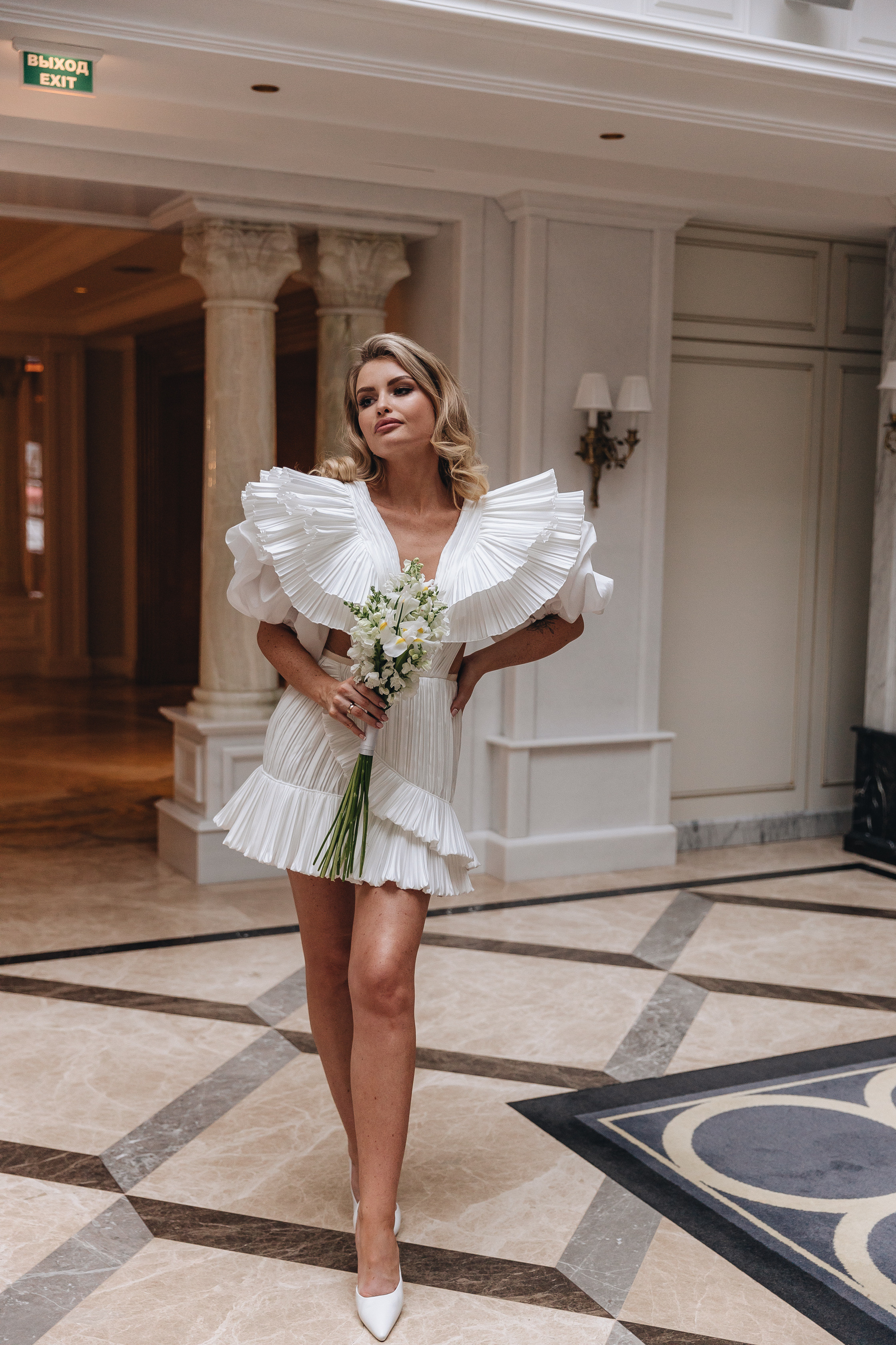 Свадебная фотосессия в отеле Tsar Palace. Свадебный фотограф и видеограф — Сергей и Дарья