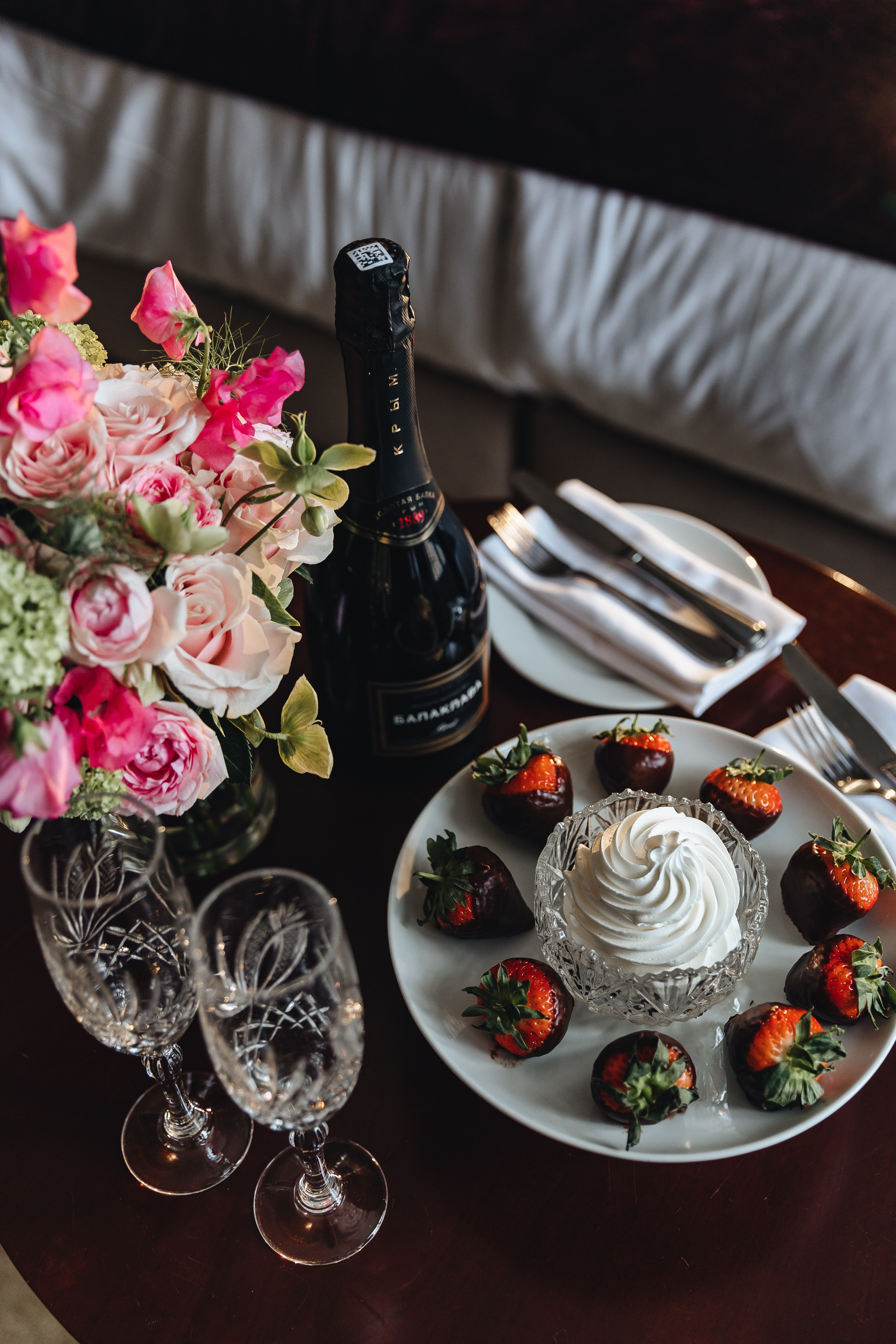 Свадебная фотосессия. Сборы невесты. Утро жениха и невесты. Свадебный фотограф и видеограф — Сергей и Дарья