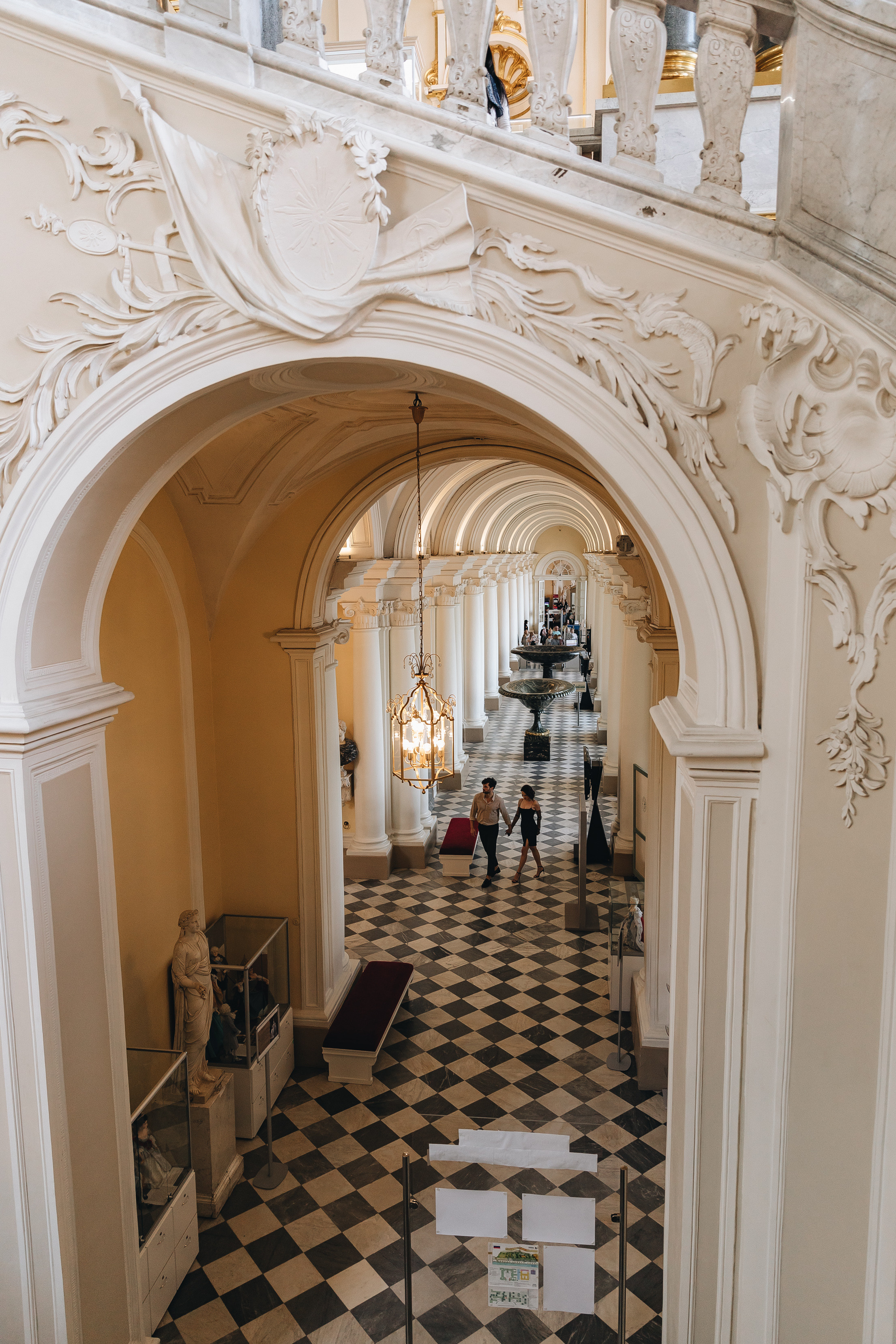 Лав стори в Эрмитаже. Свадьба. Свадебный фотограф. Свадебный фотограф и видеограф — Сергей и Дарья