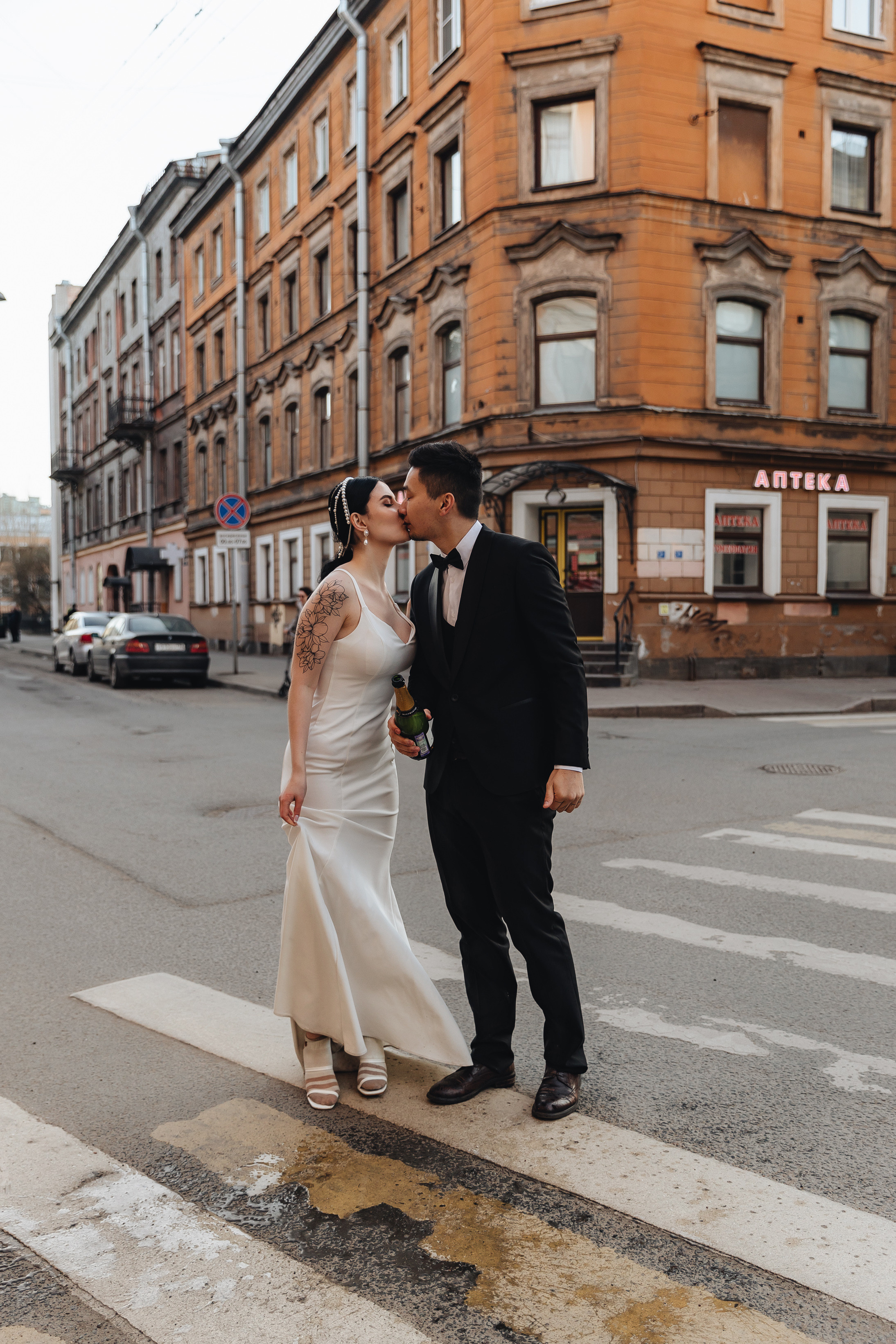 Утро жениха и невесты. Сборы жениха и невесты. Свадебный фотограф и видеограф — Сергей и Дарья