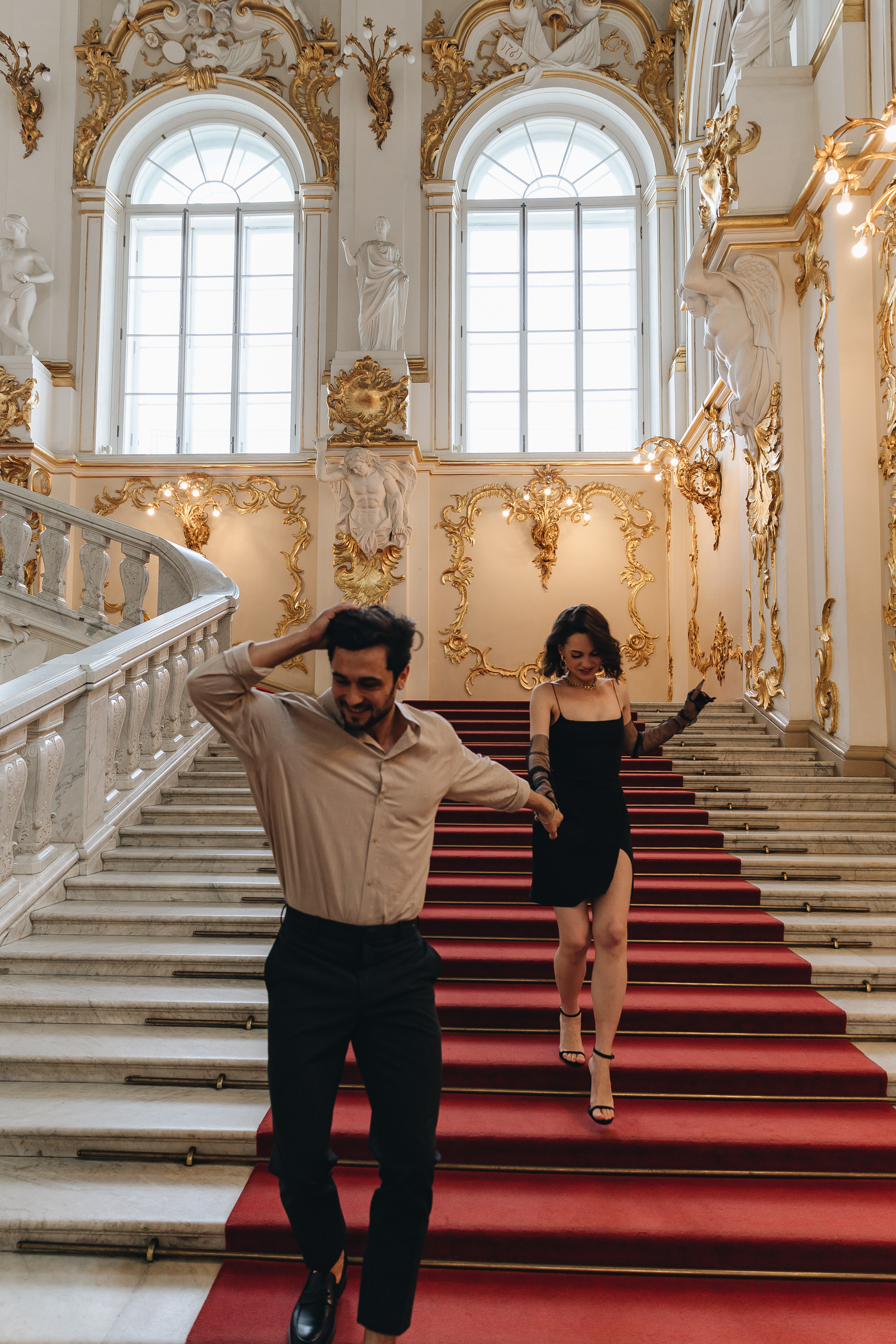 Лав стори в Эрмитаже. Свадьба. Свадебный фотограф. Свадебный фотограф и видеограф — Сергей и Дарья