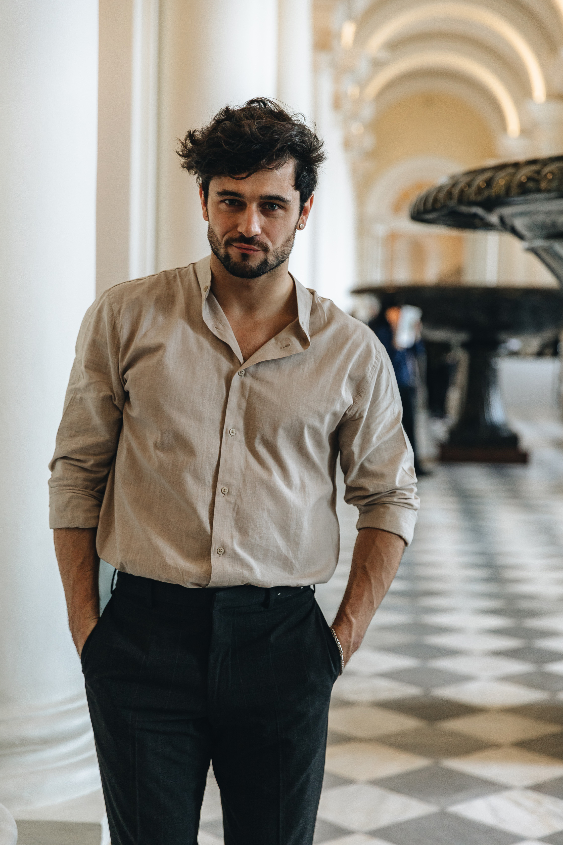 Лав стори в Эрмитаже. Свадьба. Свадебный фотограф. Свадебный фотограф и видеограф — Сергей и Дарья