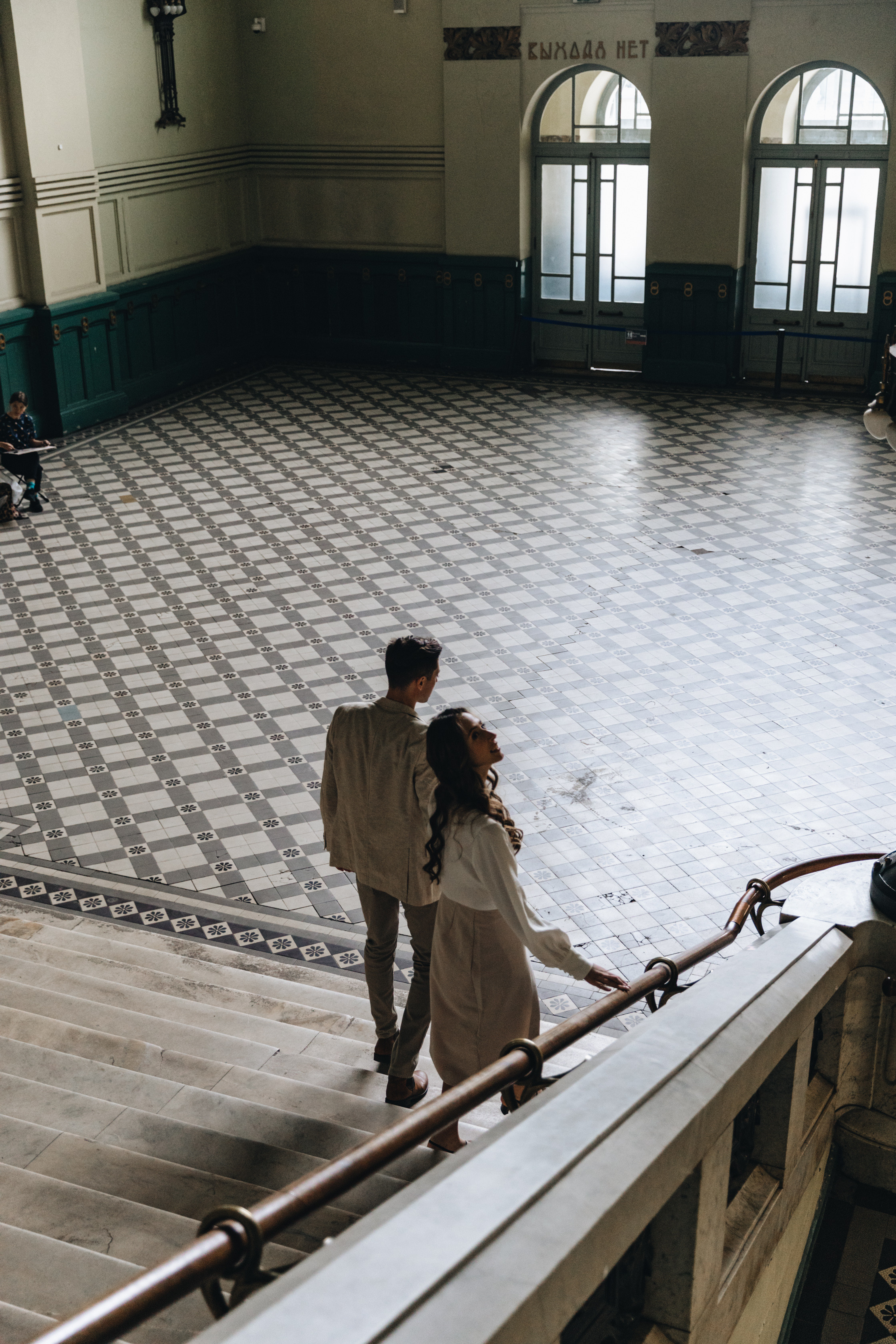 Лавстори на Витебском вокзале. Свадебный фотограф и видеограф — Сергей и Дарья