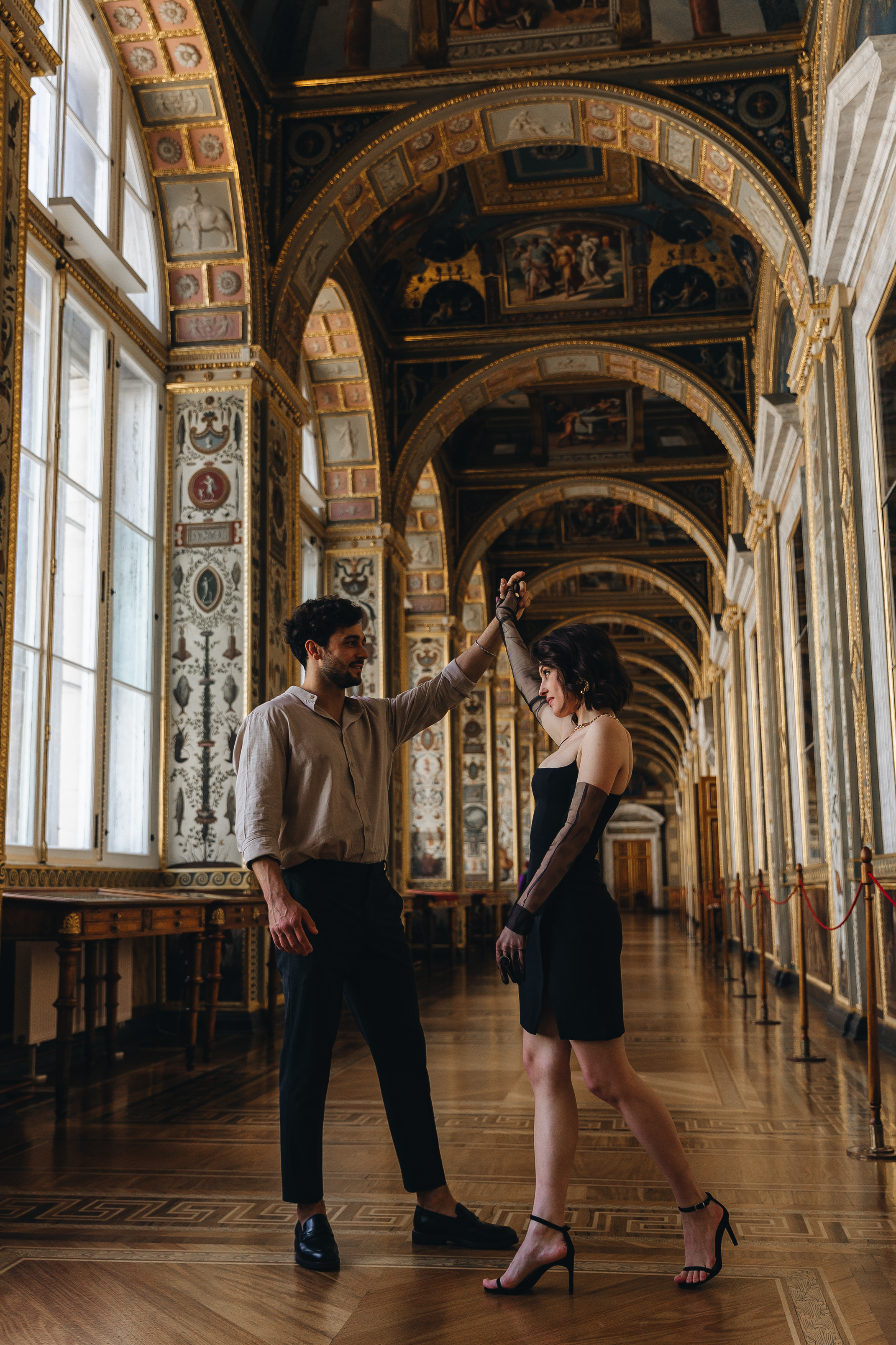 Лав стори в Эрмитаже. Свадьба. Свадебный фотограф. Свадебный фотограф и видеограф — Сергей и Дарья