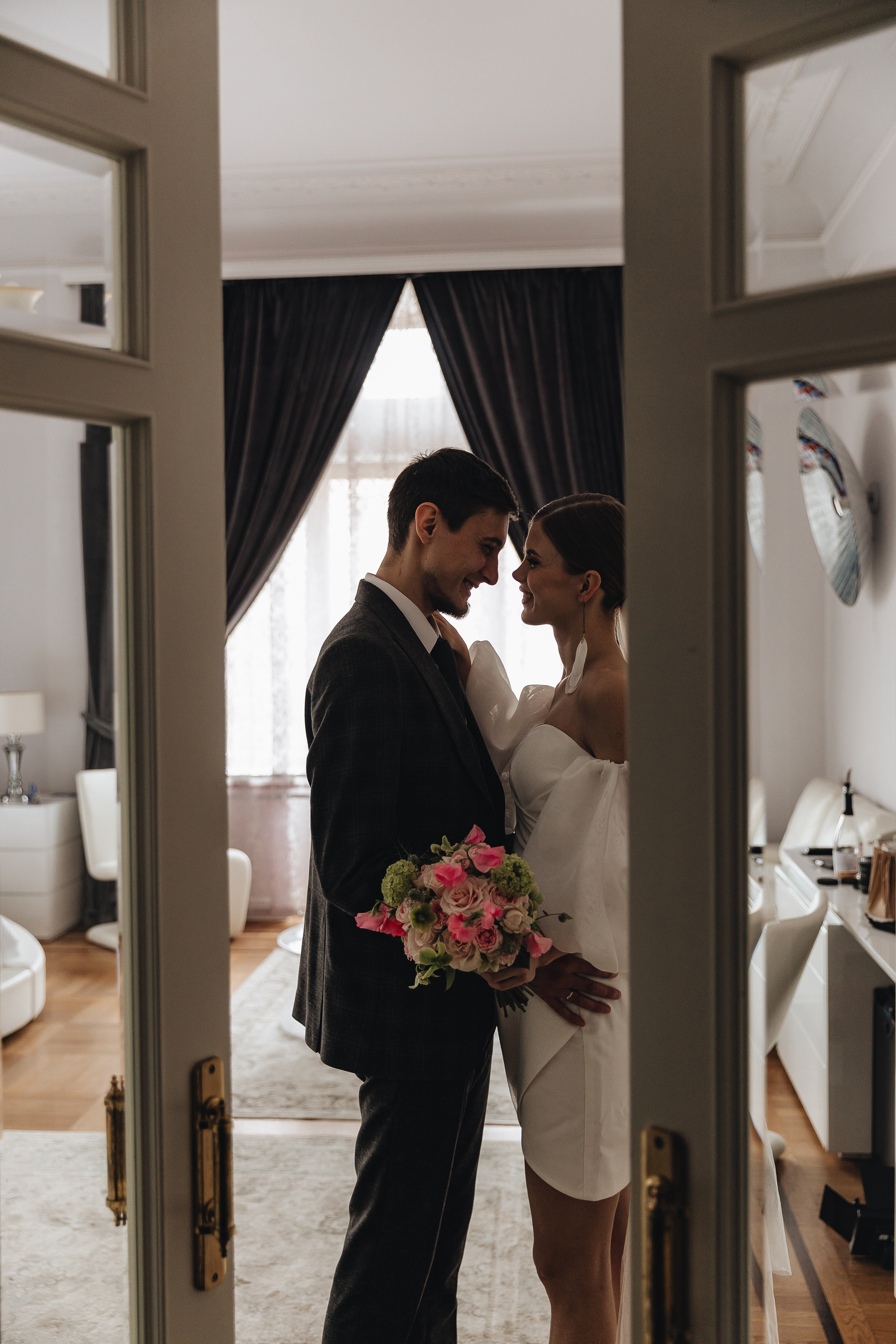 Свадебная фотосессия. Сборы невесты. Утро жениха и невесты. Свадебный фотограф и видеограф — Сергей и Дарья