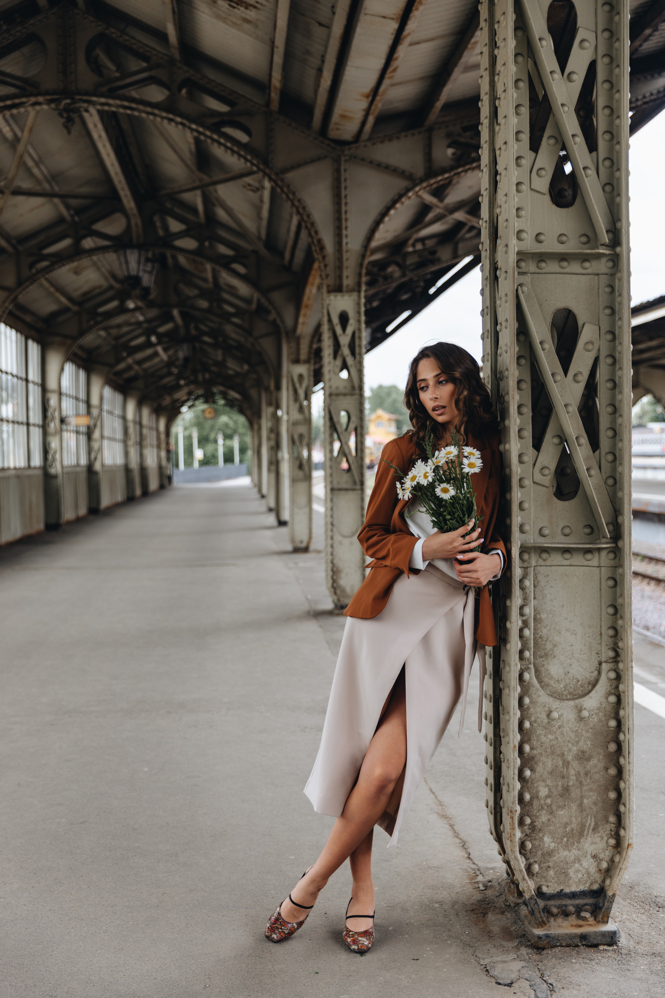 Лавстори на Витебском вокзале. Свадебный фотограф и видеограф — Сергей и Дарья