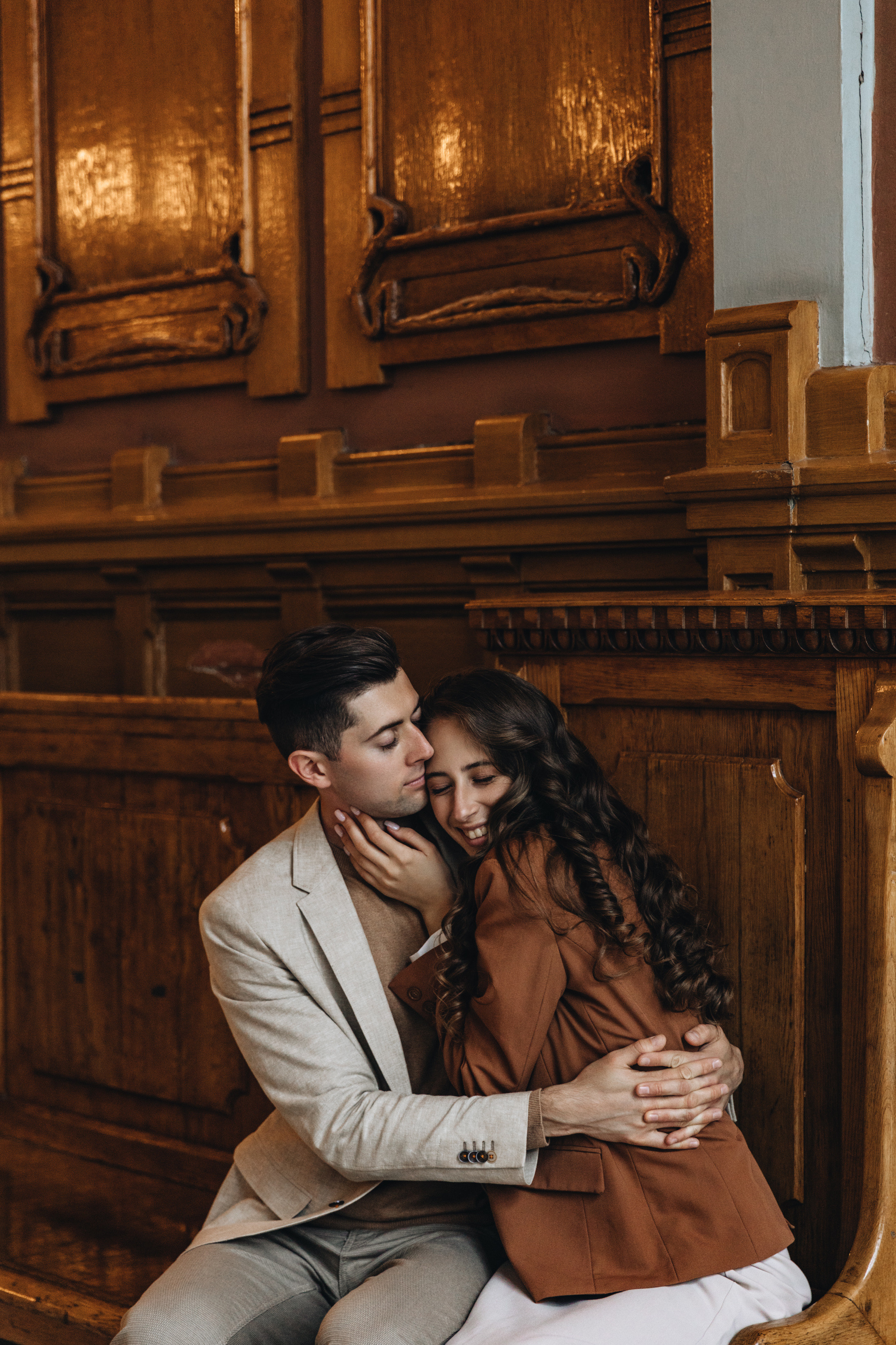 Лавстори на Витебском вокзале. Свадебный фотограф и видеограф — Сергей и Дарья