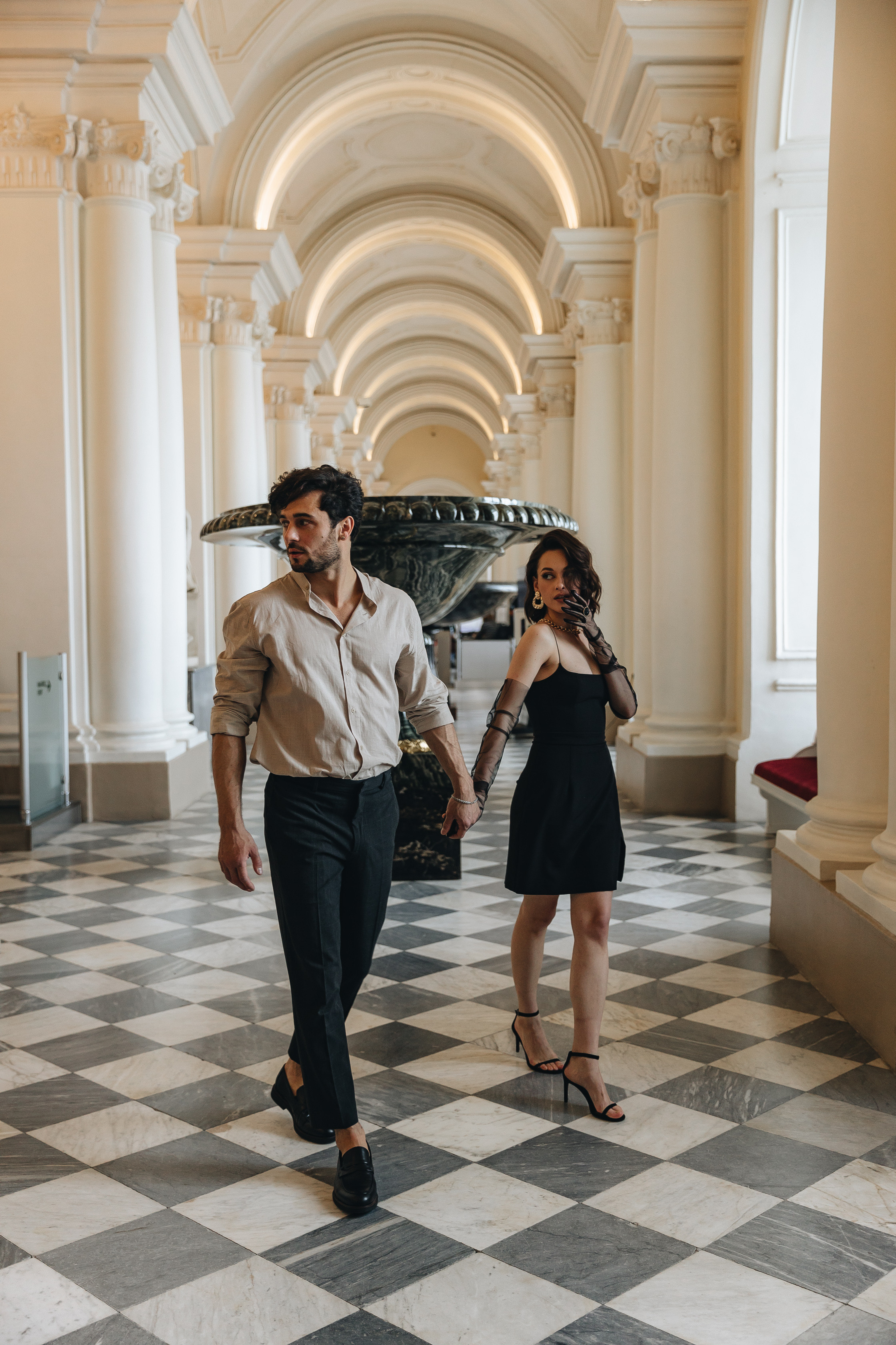 Лав стори в Эрмитаже. Свадьба. Свадебный фотограф. Свадебный фотограф и видеограф — Сергей и Дарья