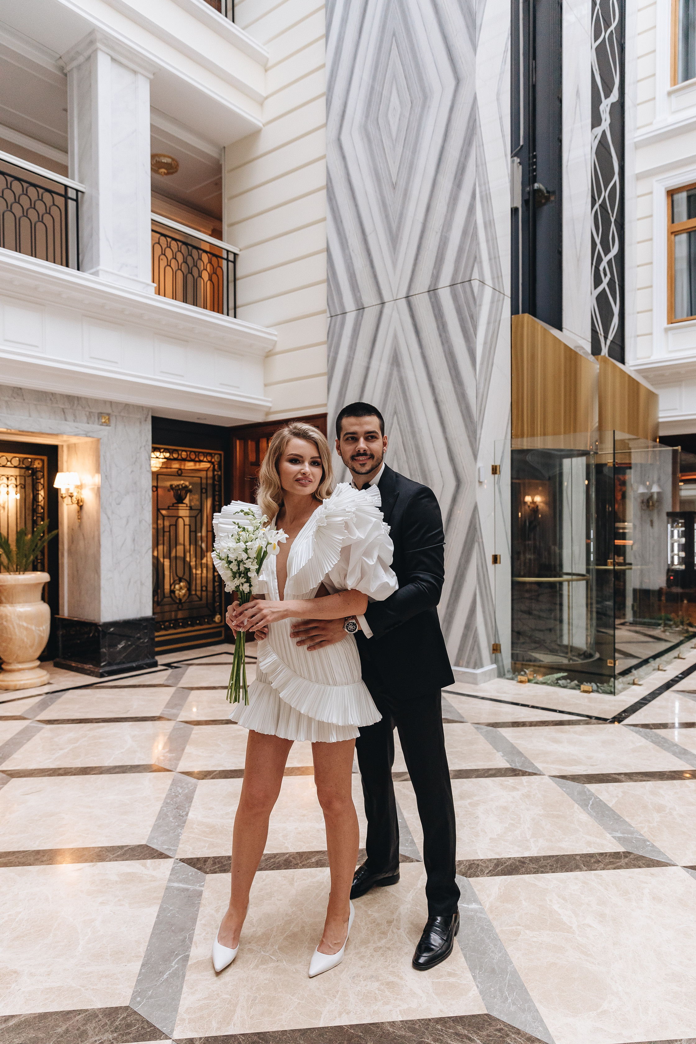 Свадебная фотосессия в отеле Tsar Palace. Свадебный фотограф и видеограф — Сергей и Дарья