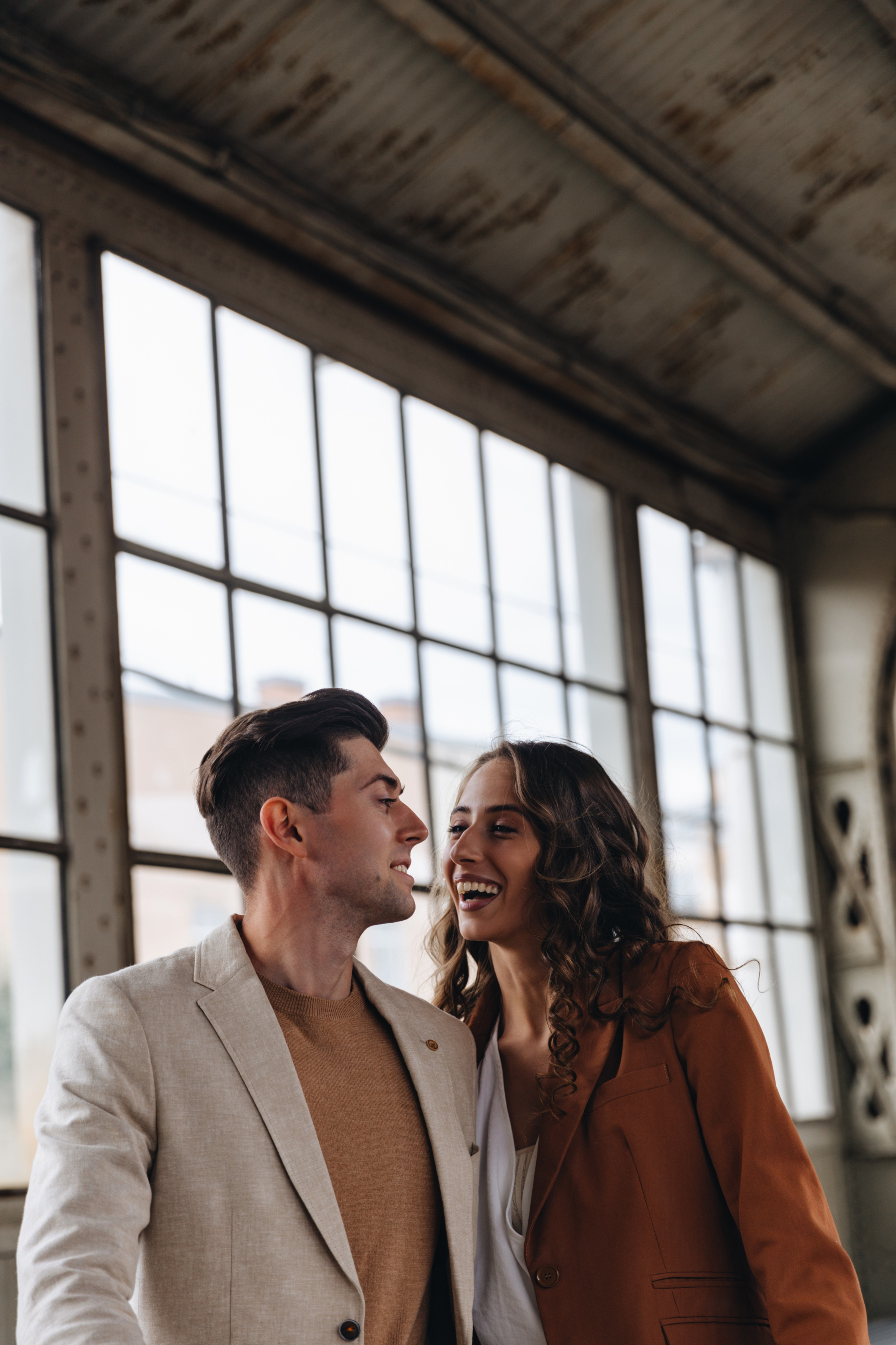 Лавстори на Витебском вокзале. Свадебный фотограф и видеограф — Сергей и Дарья