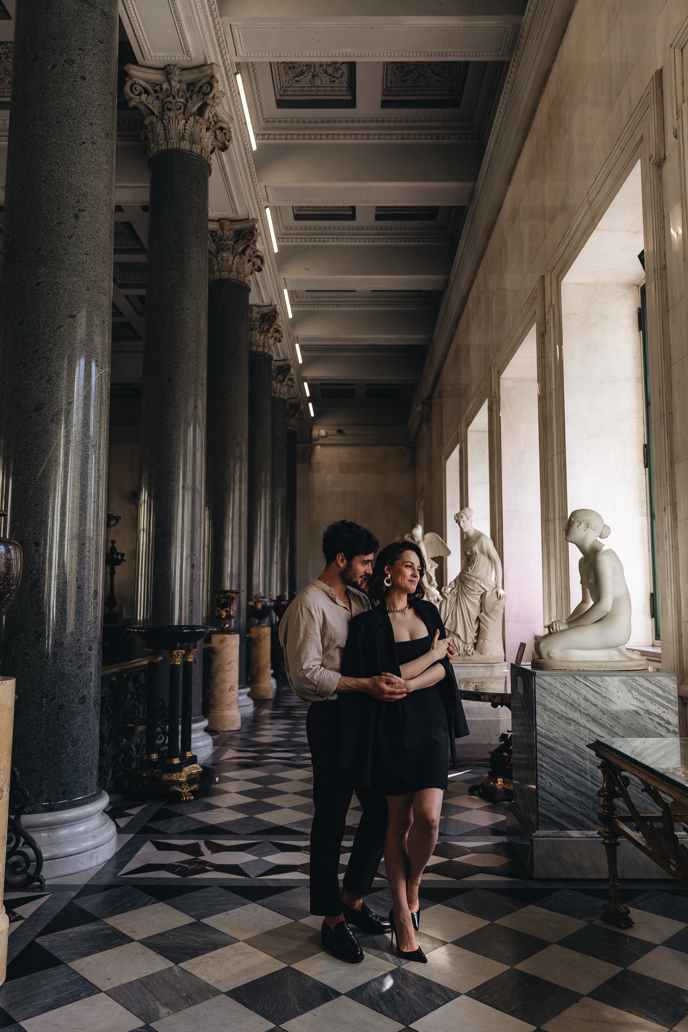 Лав стори в Эрмитаже. Свадьба. Свадебный фотограф. Свадебный фотограф и видеограф — Сергей и Дарья