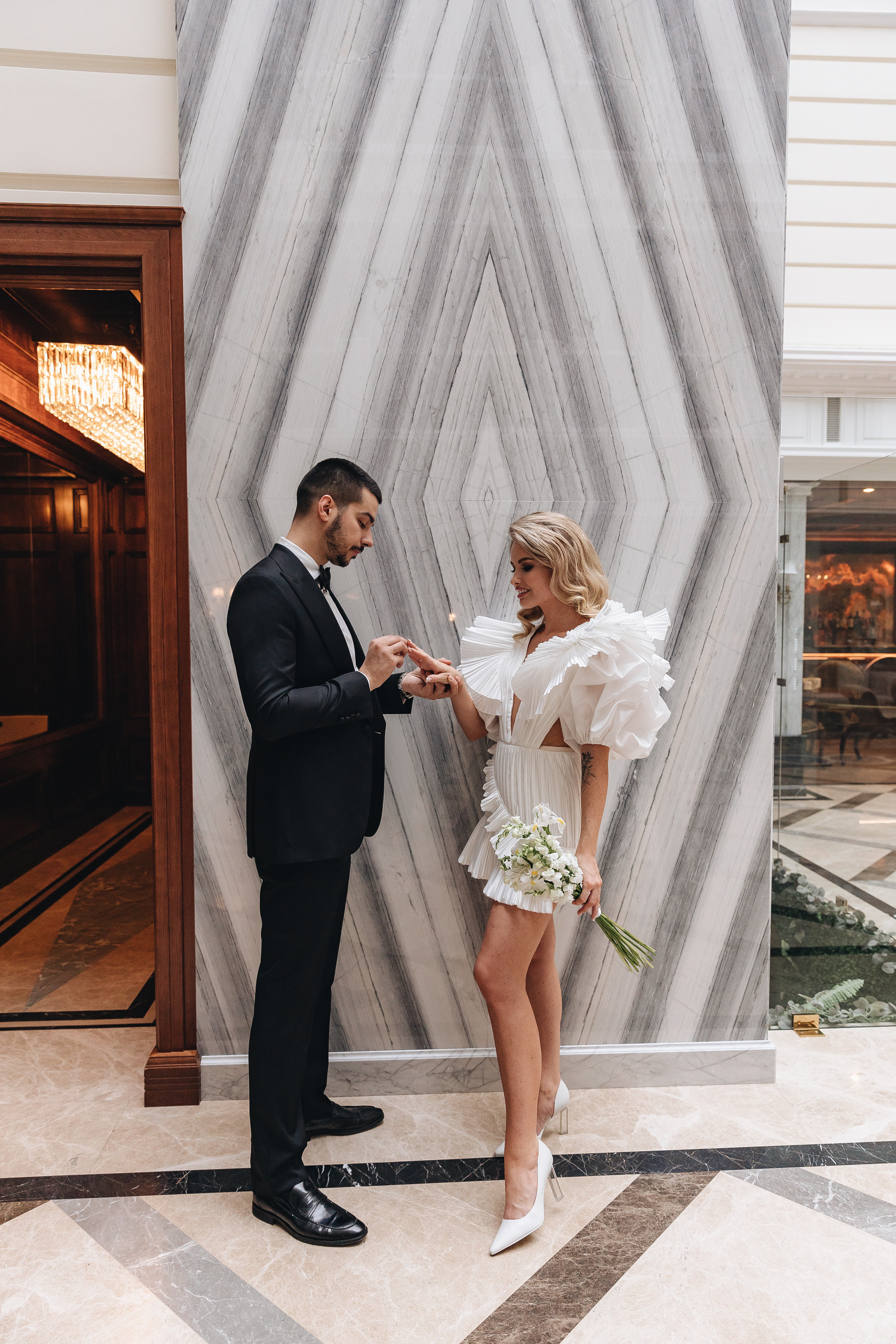 Свадебная фотосессия в отеле Tsar Palace. Свадебный фотограф и видеограф — Сергей и Дарья