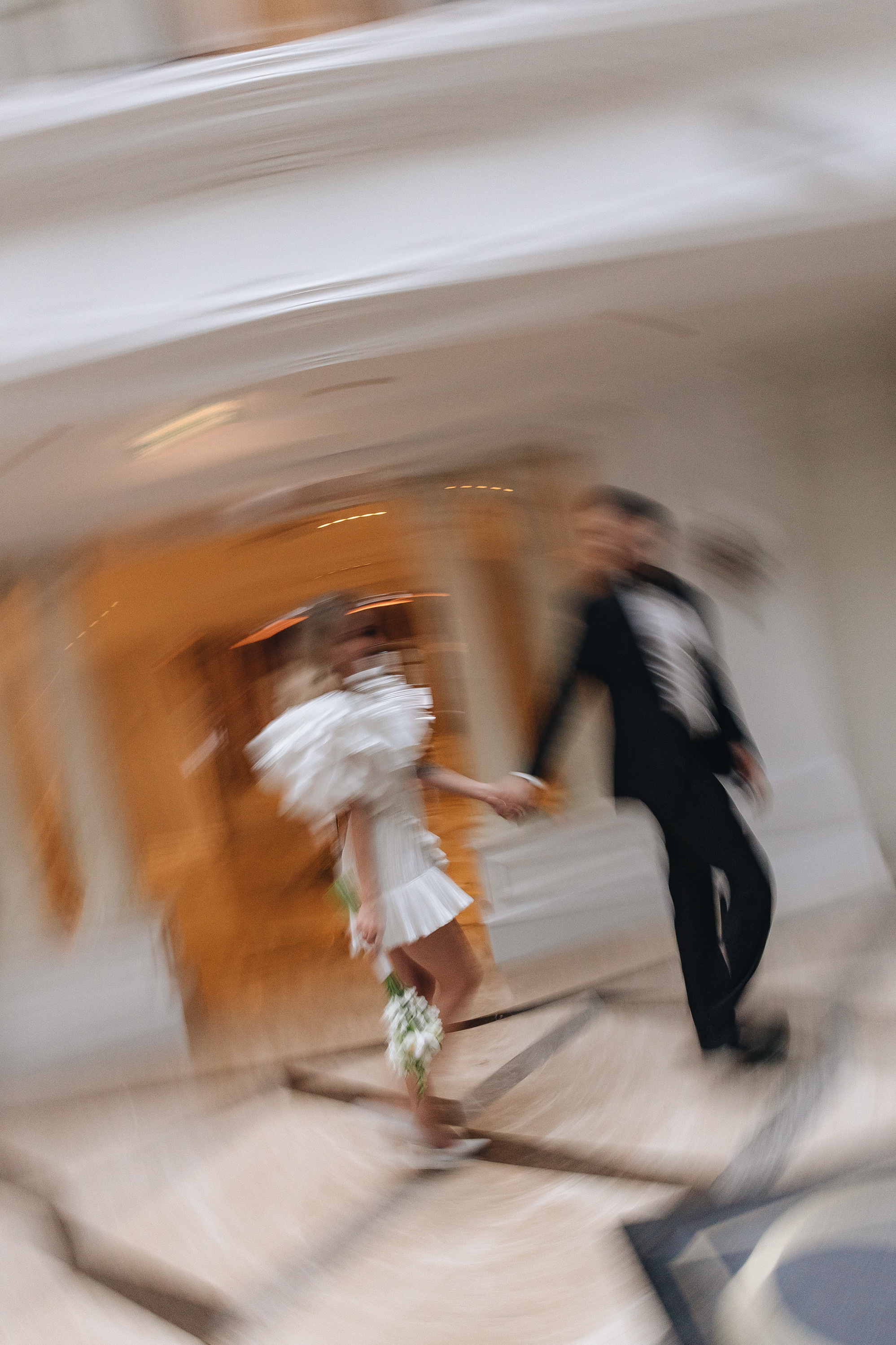 Свадебная фотосессия в отеле Tsar Palace. Свадебный фотограф и видеограф — Сергей и Дарья