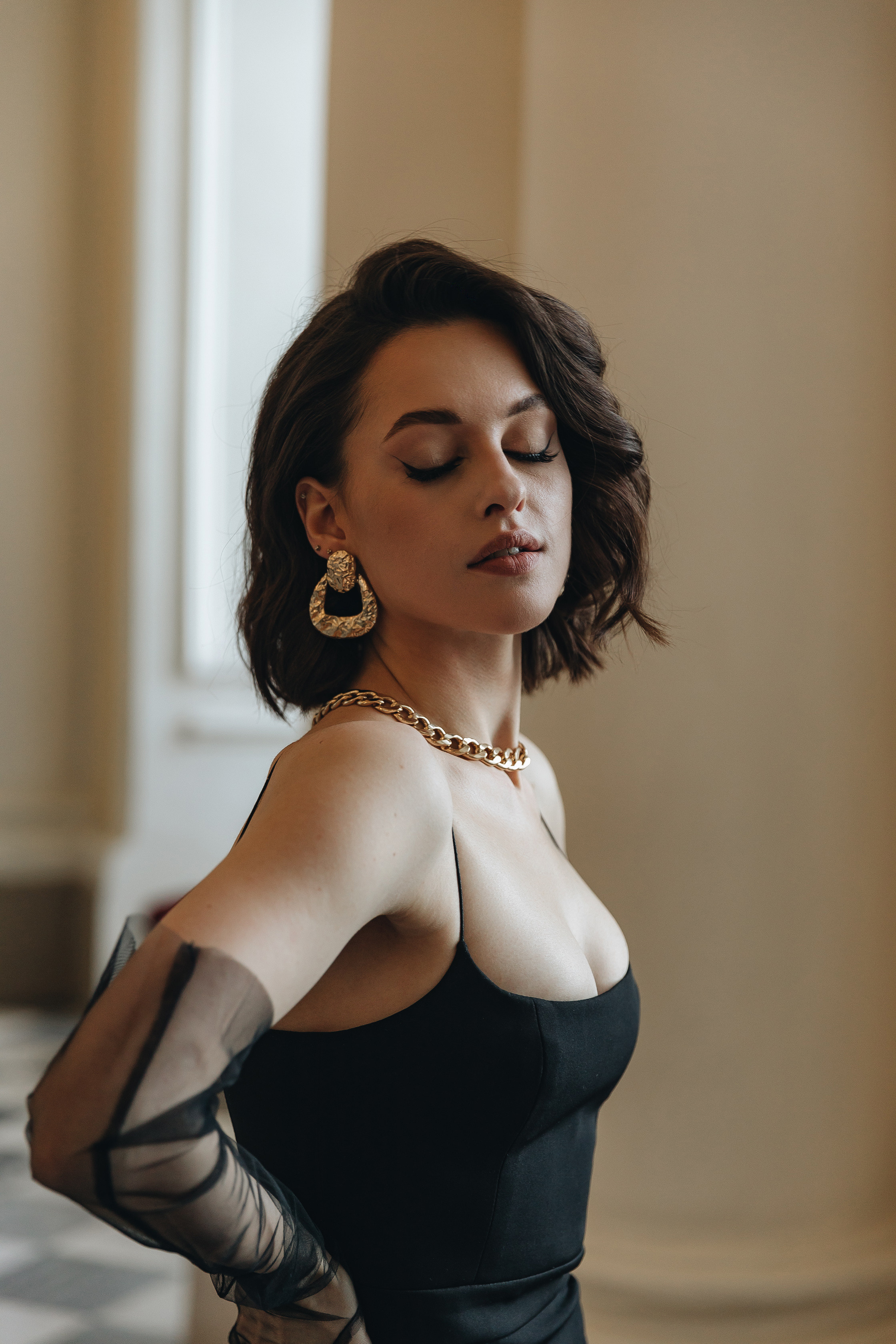 Лав стори в Эрмитаже. Свадьба. Свадебный фотограф. Свадебный фотограф и видеограф — Сергей и Дарья