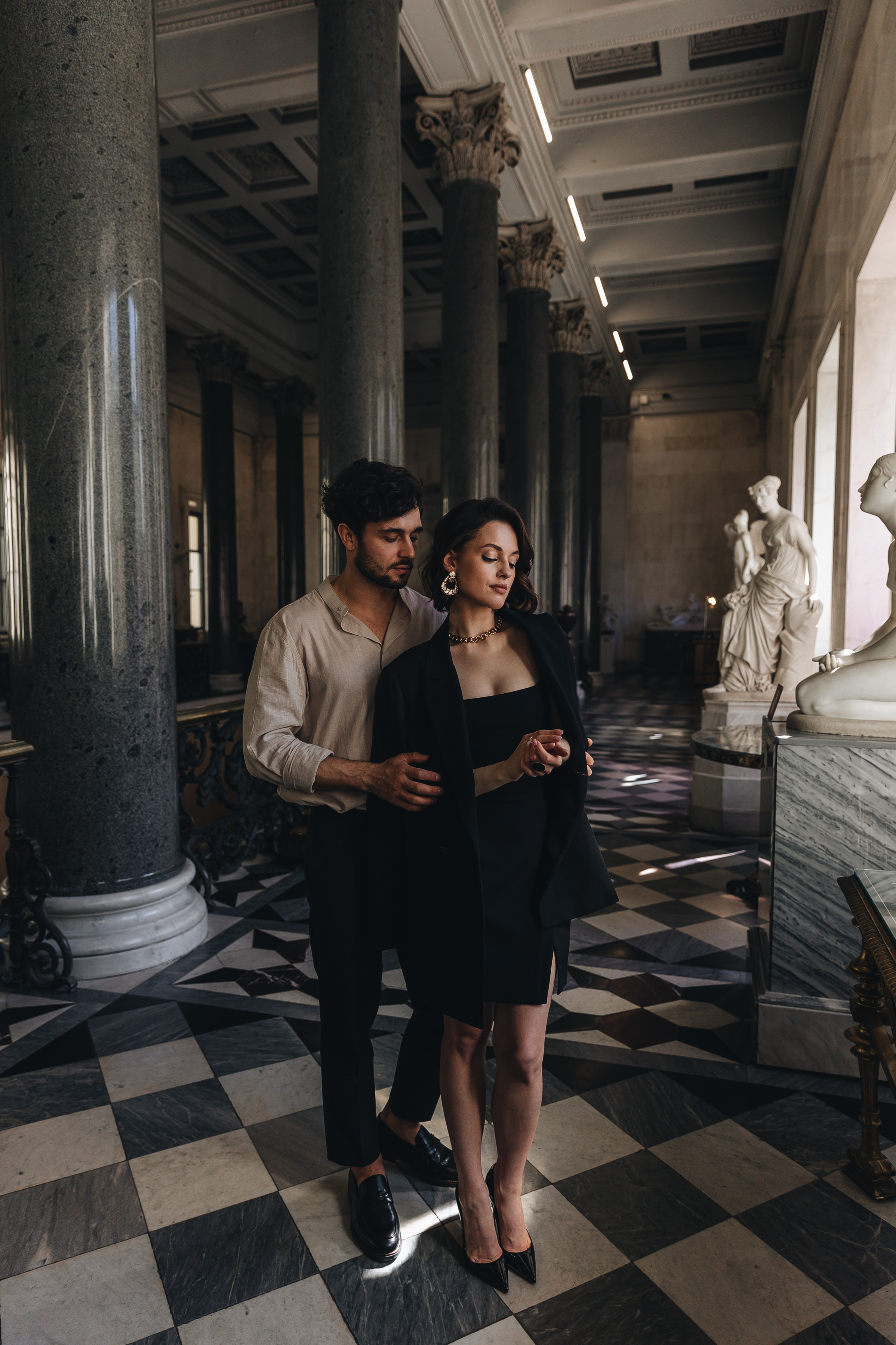 Лав стори в Эрмитаже. Свадьба. Свадебный фотограф. Свадебный фотограф и видеограф — Сергей и Дарья