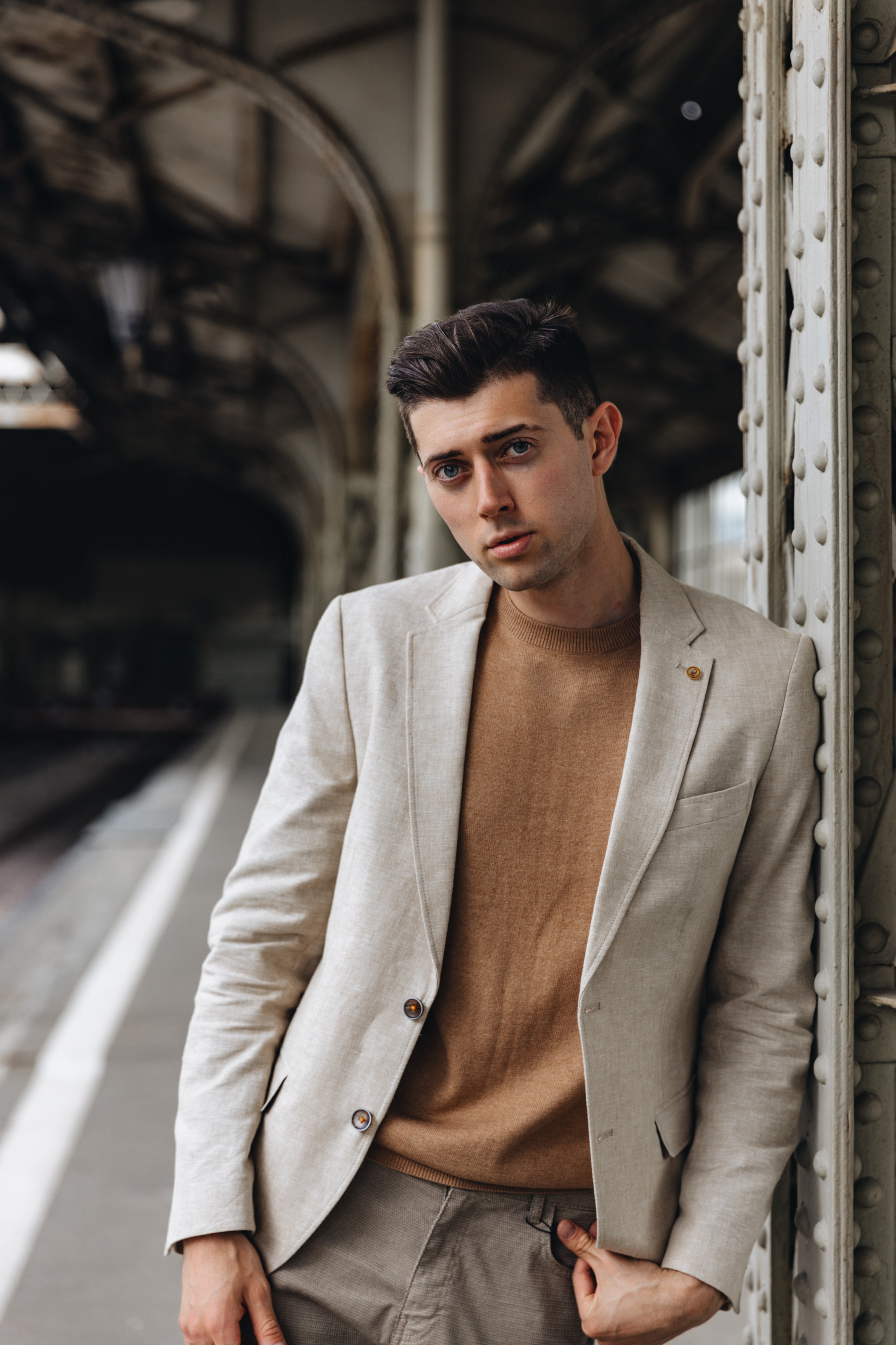 Лавстори на Витебском вокзале. Свадебный фотограф и видеограф — Сергей и Дарья