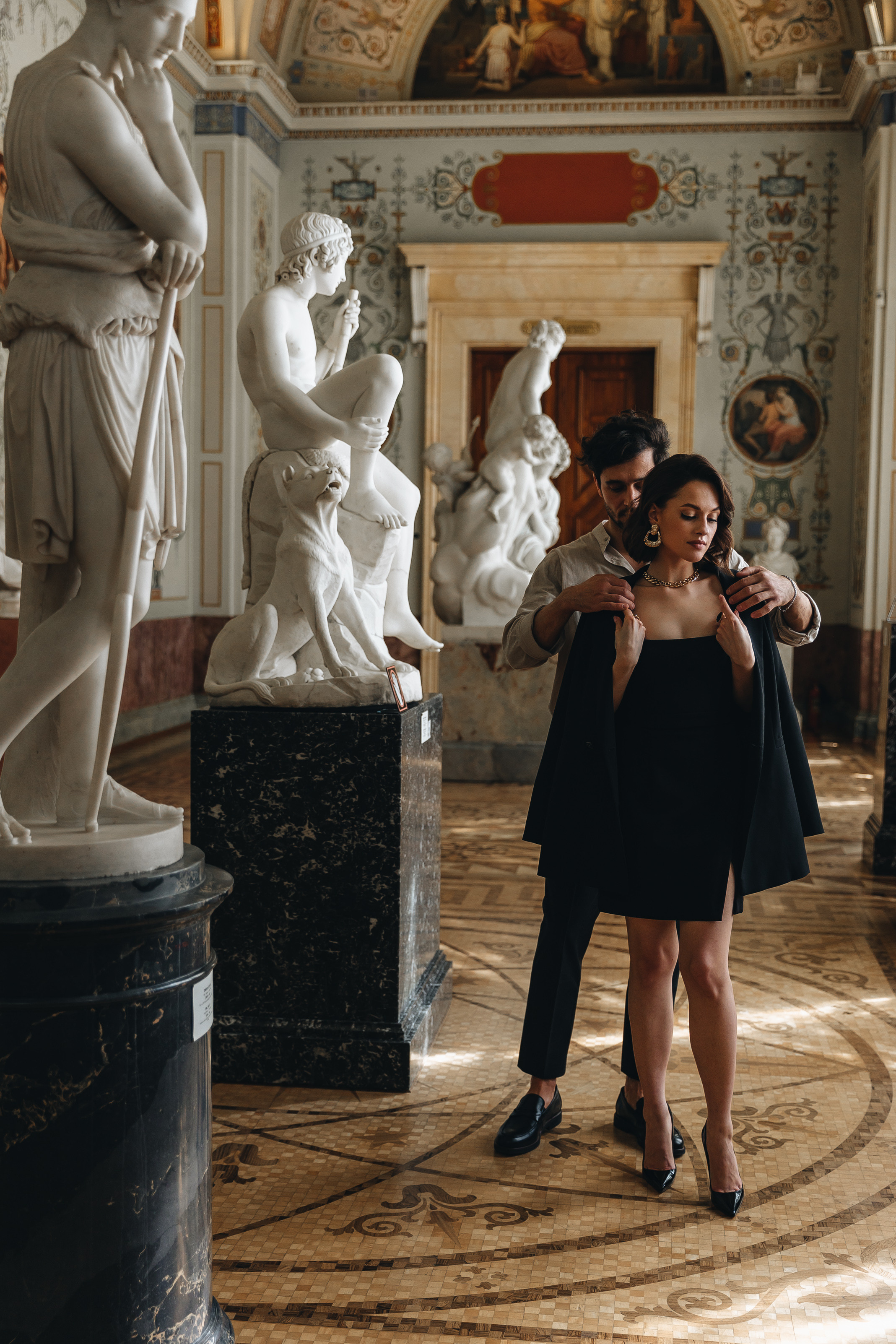 Лав стори в Эрмитаже. Свадьба. Свадебный фотограф. Свадебный фотограф и видеограф — Сергей и Дарья