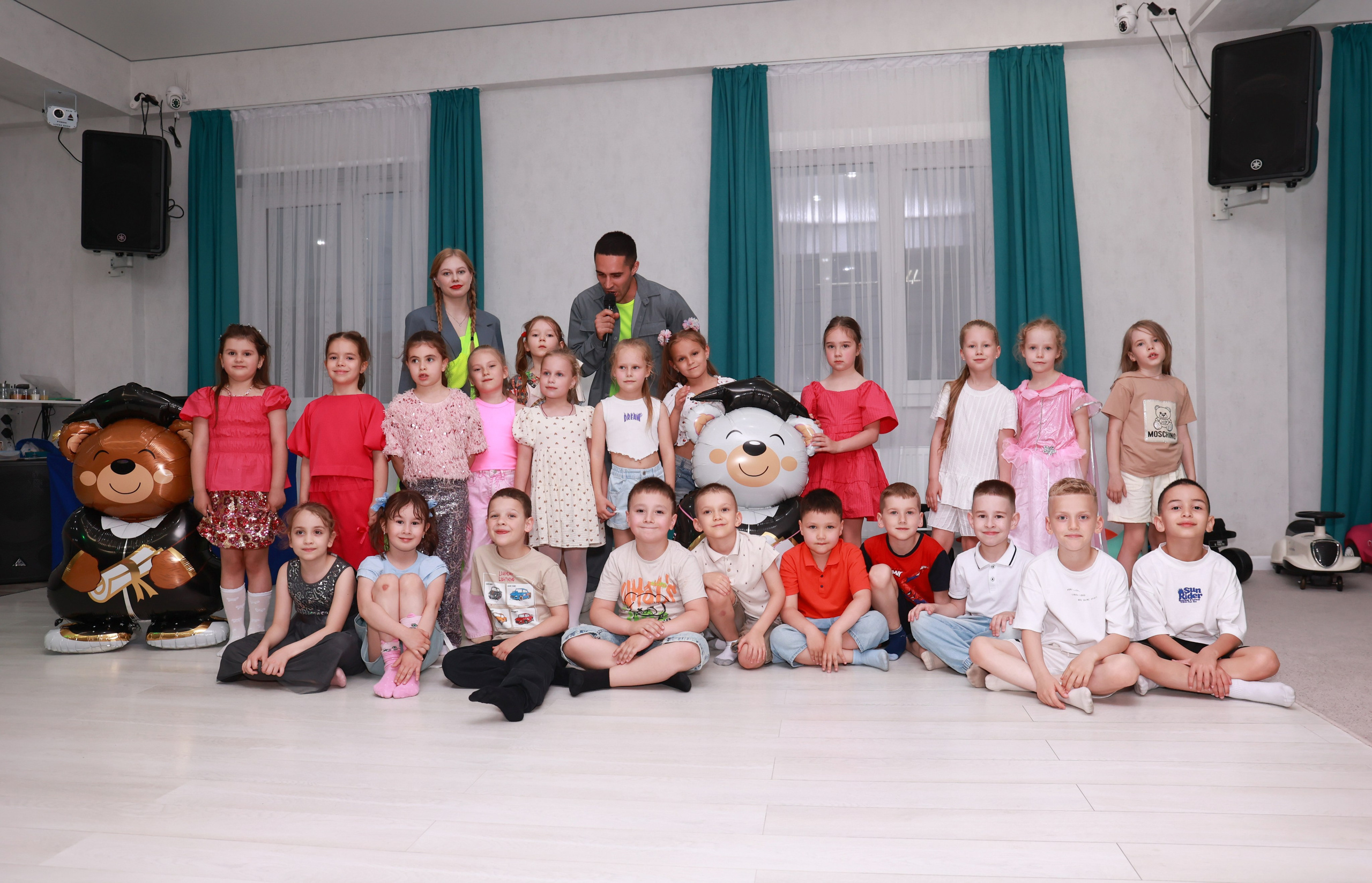 Выпускной в Fantasy hall. Детский семейный фотограф Краснодар