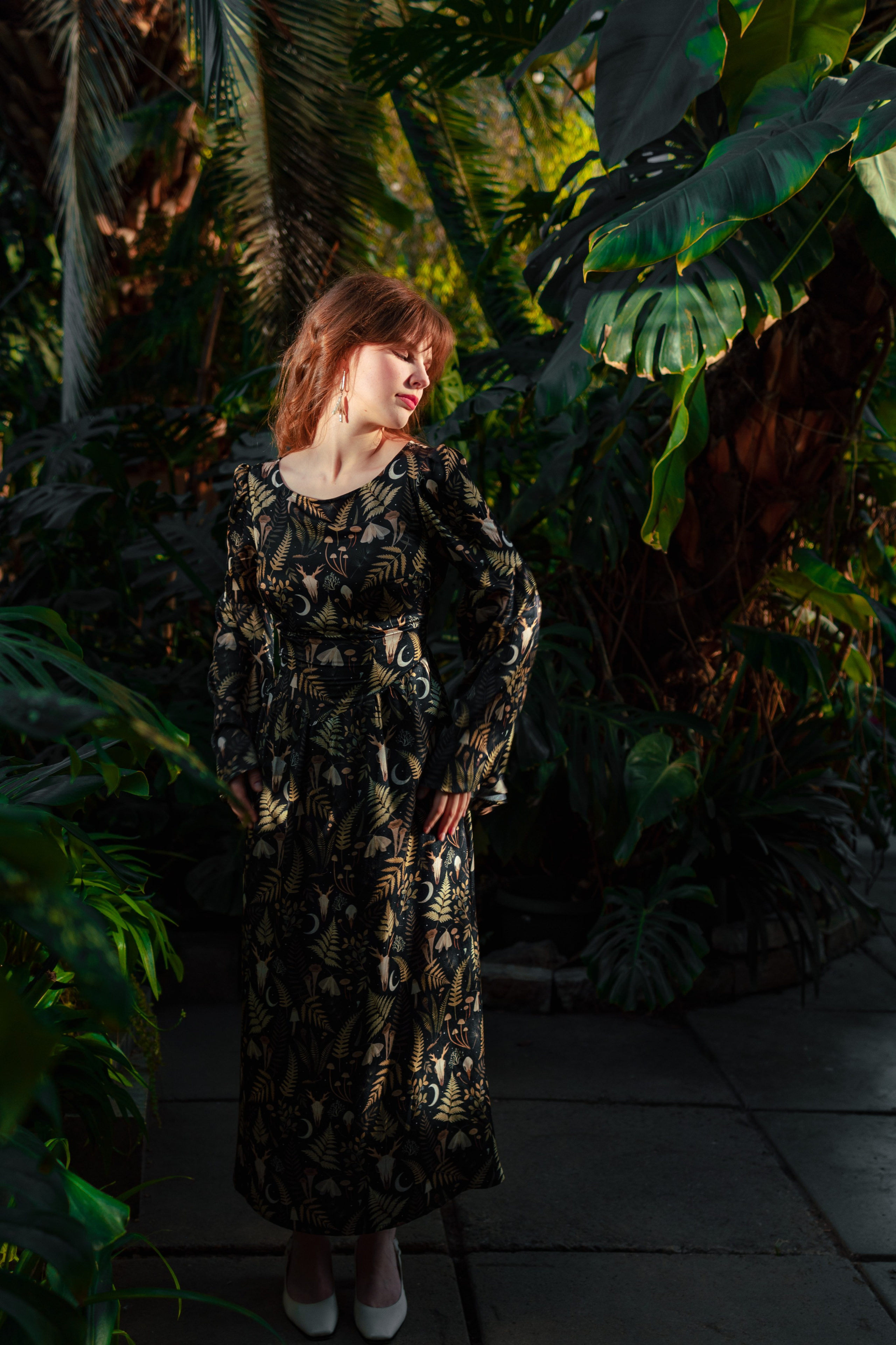 Съемка шёлковых платьев для PlantMyBones