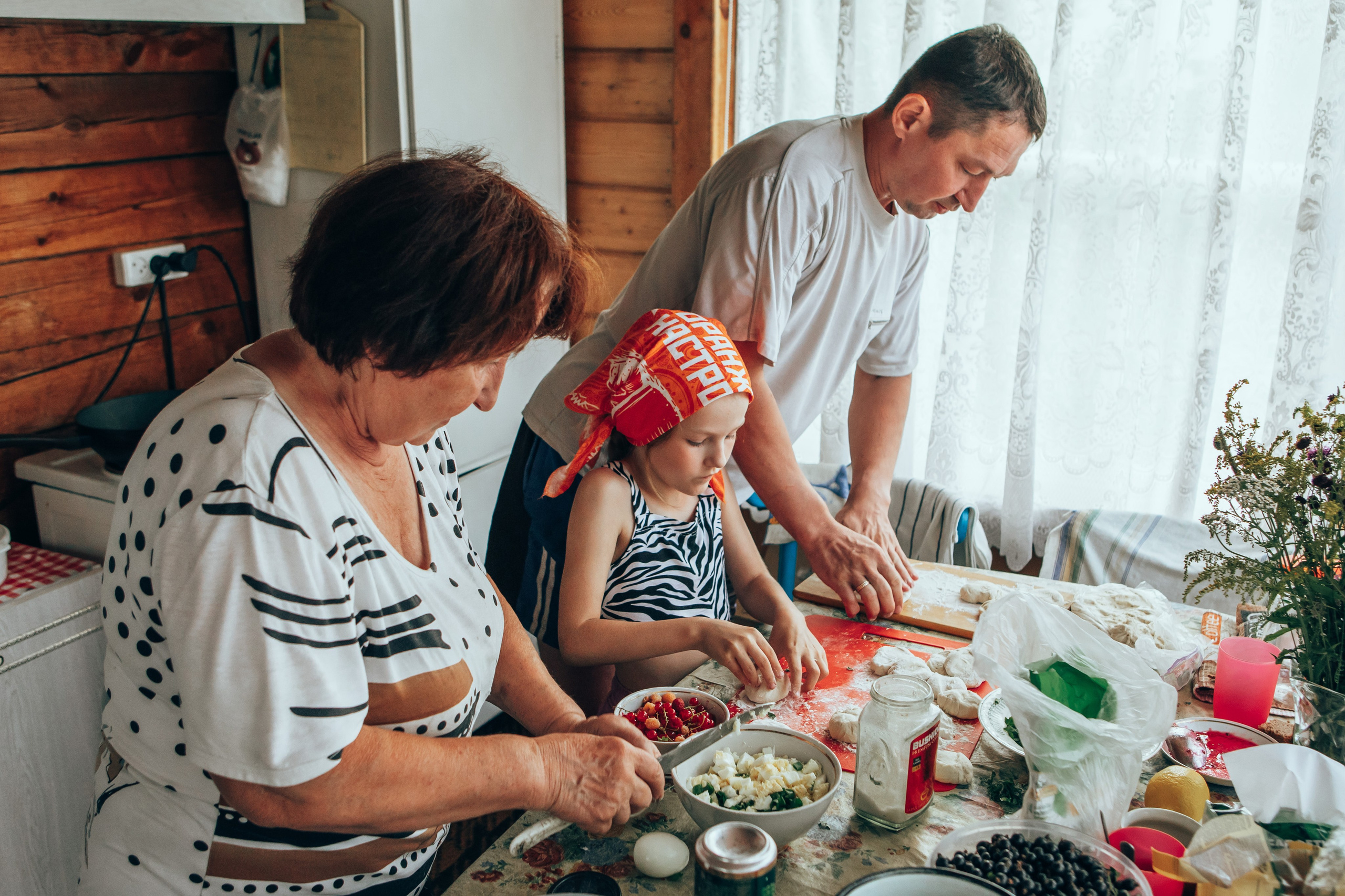 Летние каникулы у бабушки. Семейный и детский фотограф в г. Новосибирске Макеева Анастасия