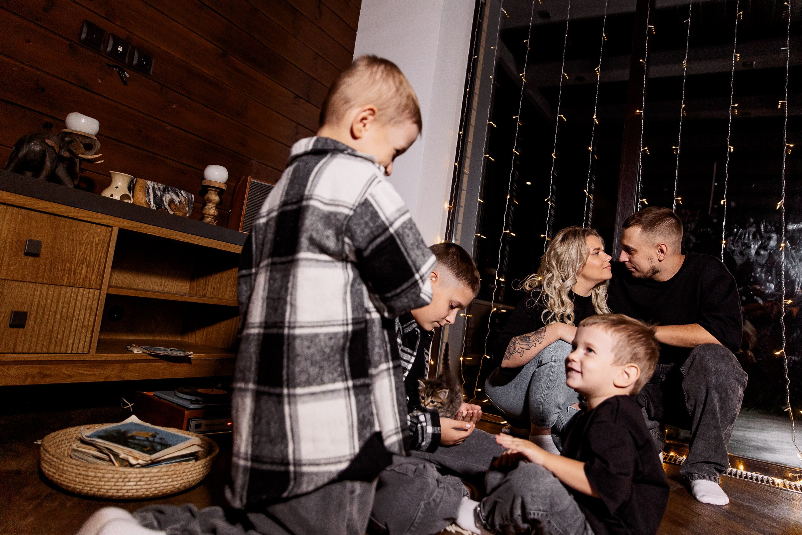 Эдуард и Дарья с сыновьями. Свадебный и семейный фотограф в Челябинске Юлия Ишимова