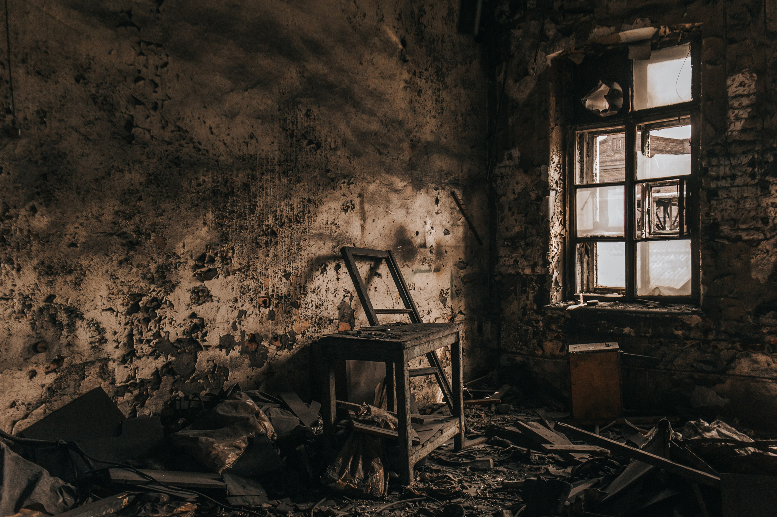 Завод «Красный треугольник». Руины. Портретный и лайфстайл фотограф в Санкт-Петербурге