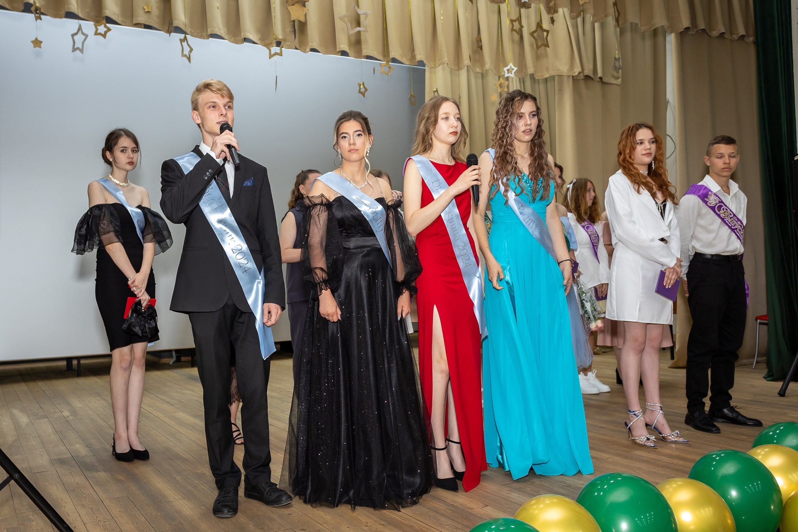 Вручение аттестата и выпускной вечер. Выпускные альбомы Майкоп, Краснодар Елена Золотарева