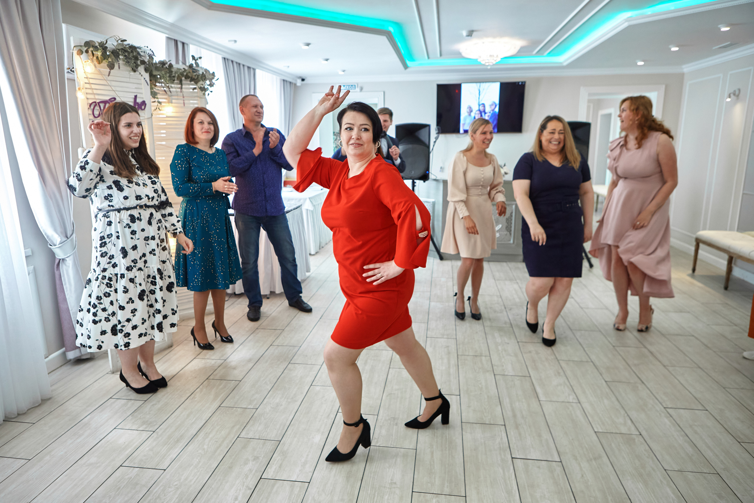 Банкеты, вечеринки, бары. Visual artist Konstantin KoT